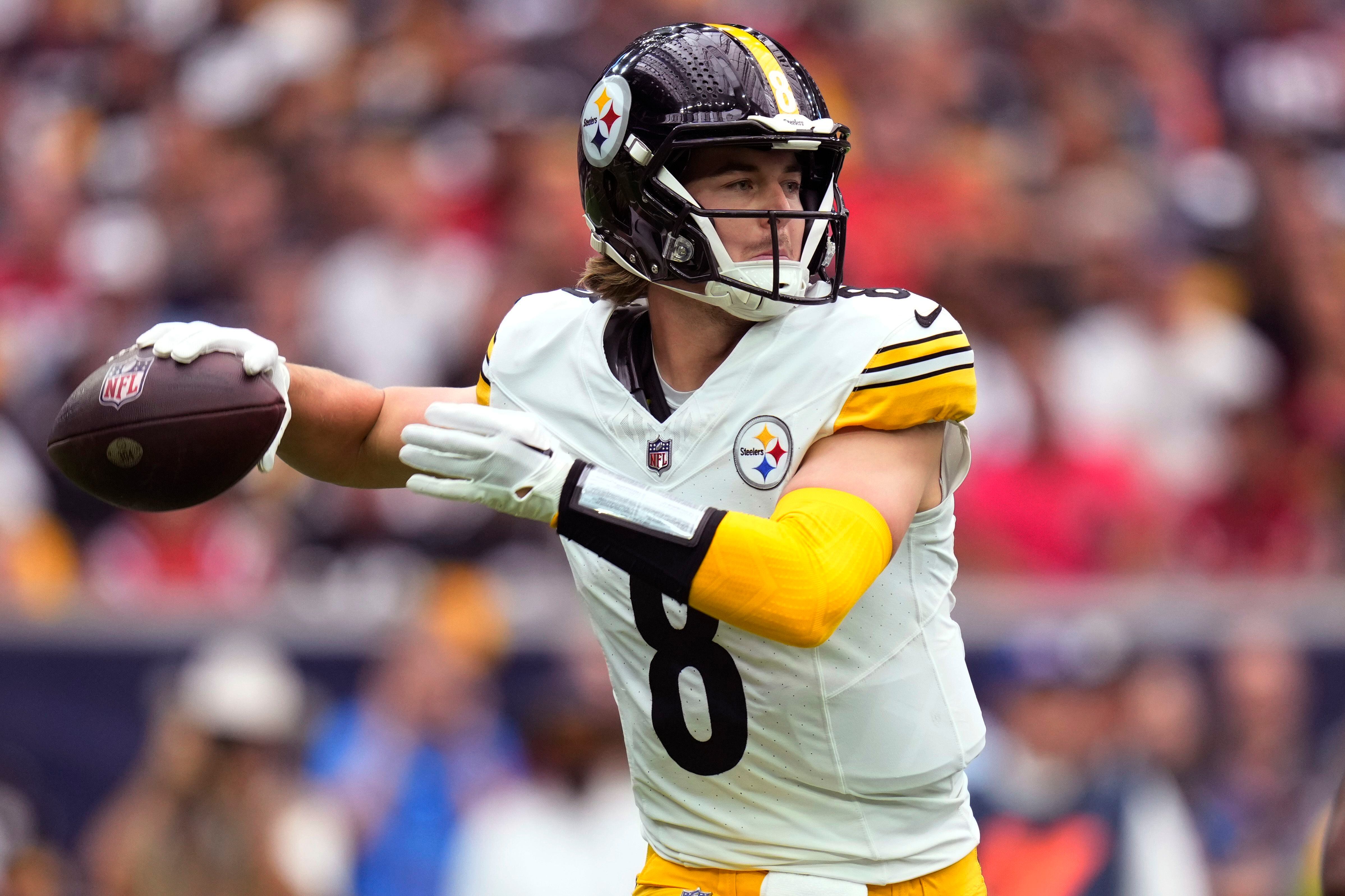 Steelers give Mitch Trubisky a 3-year deal to back up Kenny Pickett