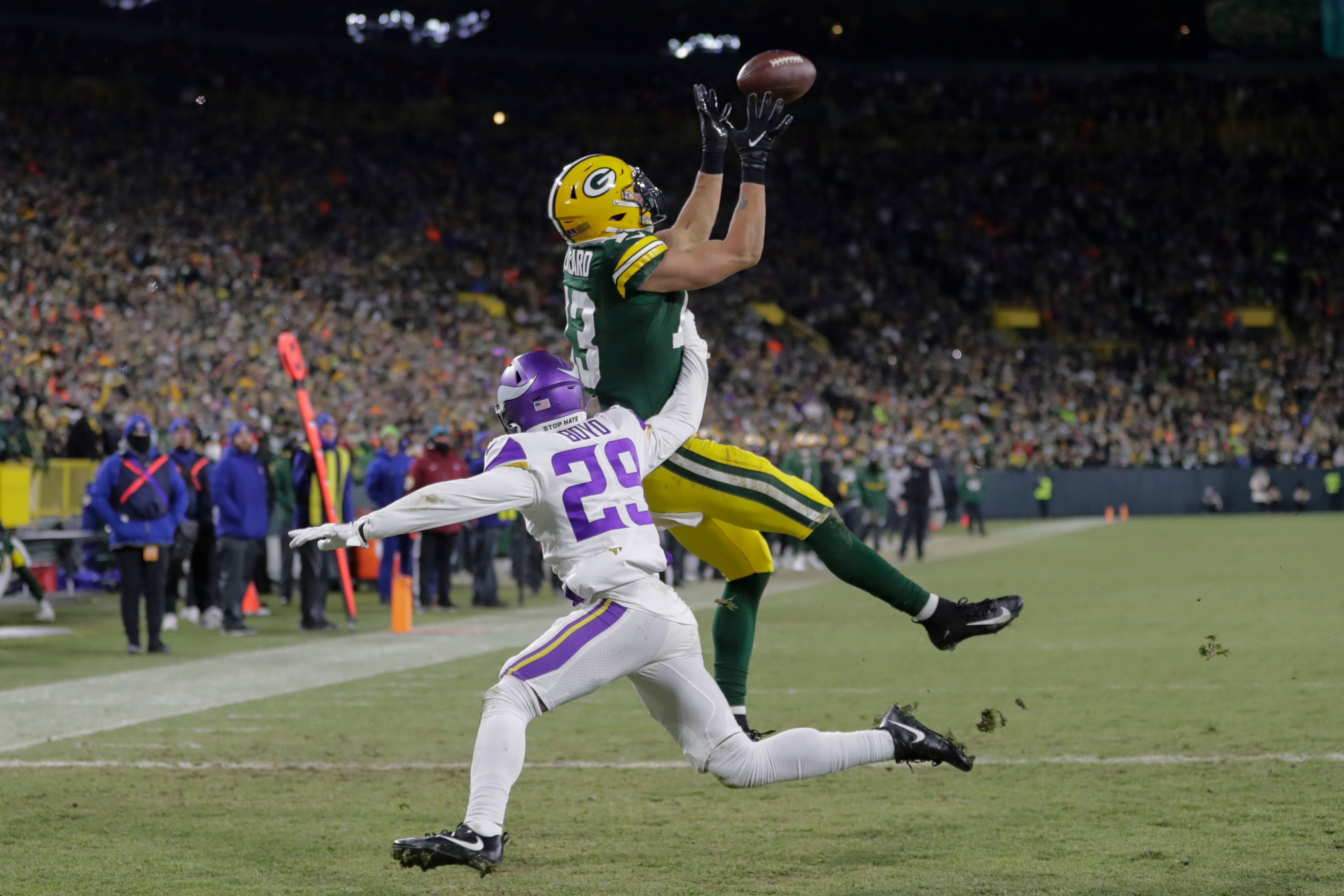 Green Bay Packers wrap things up in NFC with 37-10 win over Minnesota