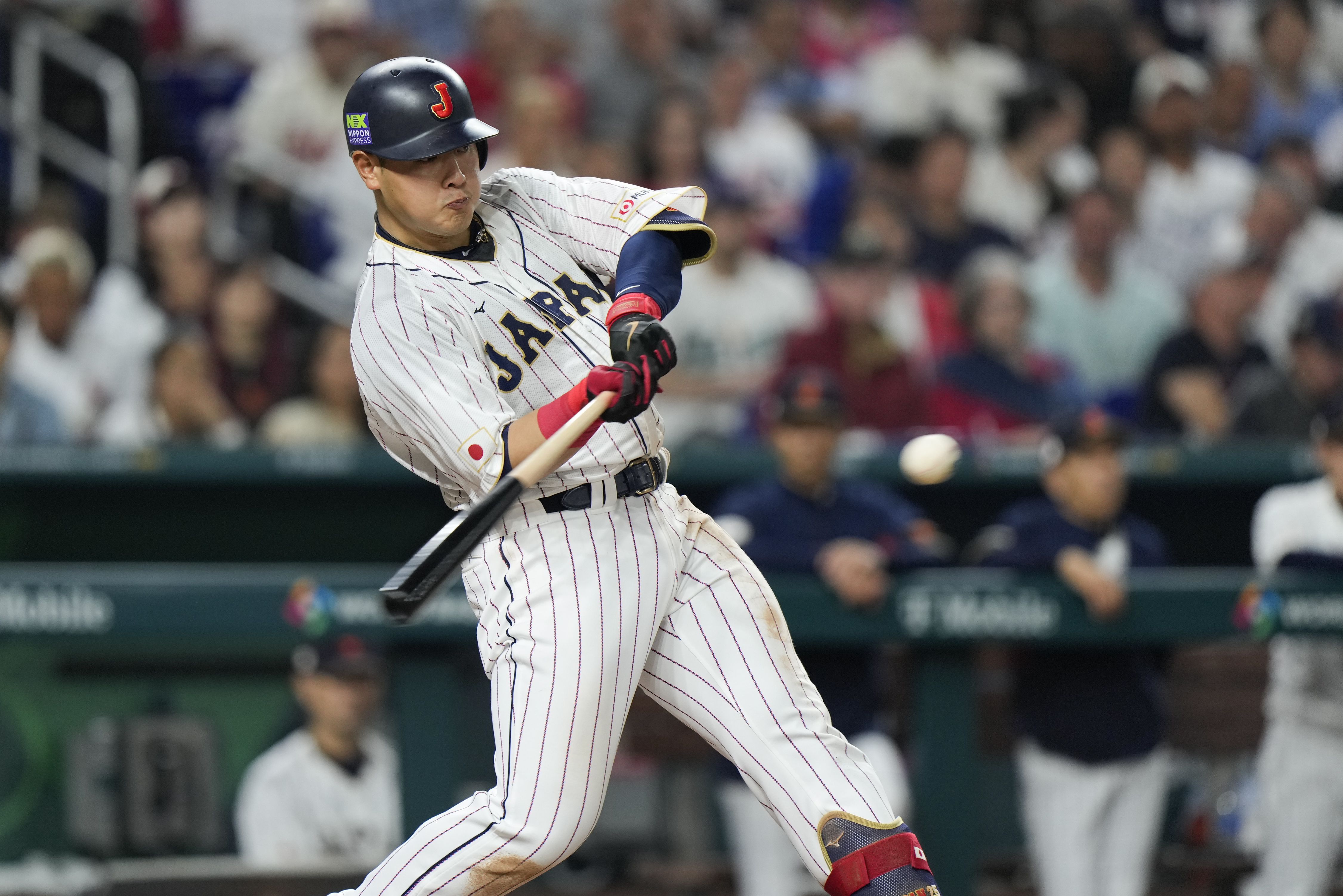 Shohei Ohtani captivates crowd, teammates and opponents in WBC