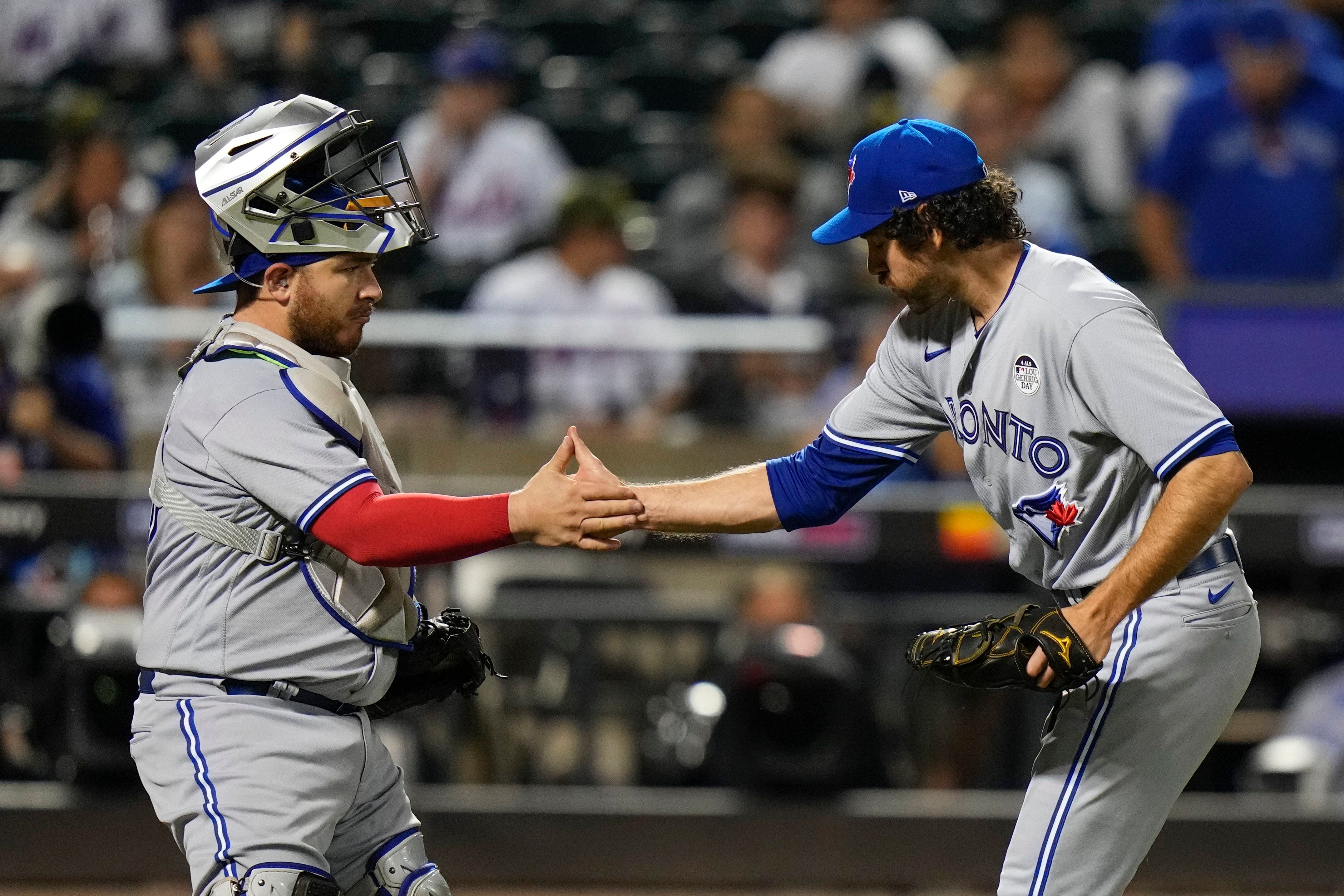 Dad-To-Be Chris Bassitt Pitches Blue Jays Over Mets 3-0