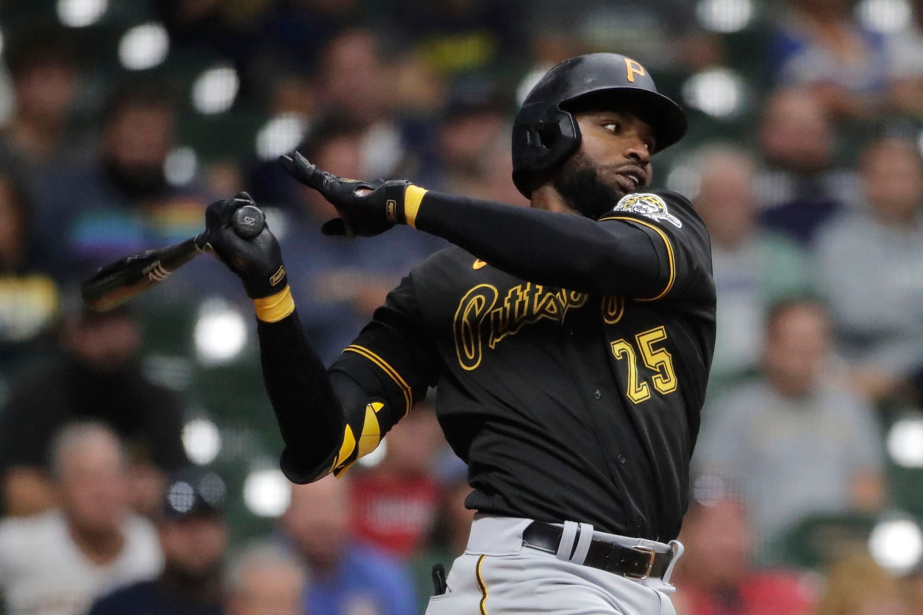 Pirates upset with leak of Andrew McCutchen's pay stub