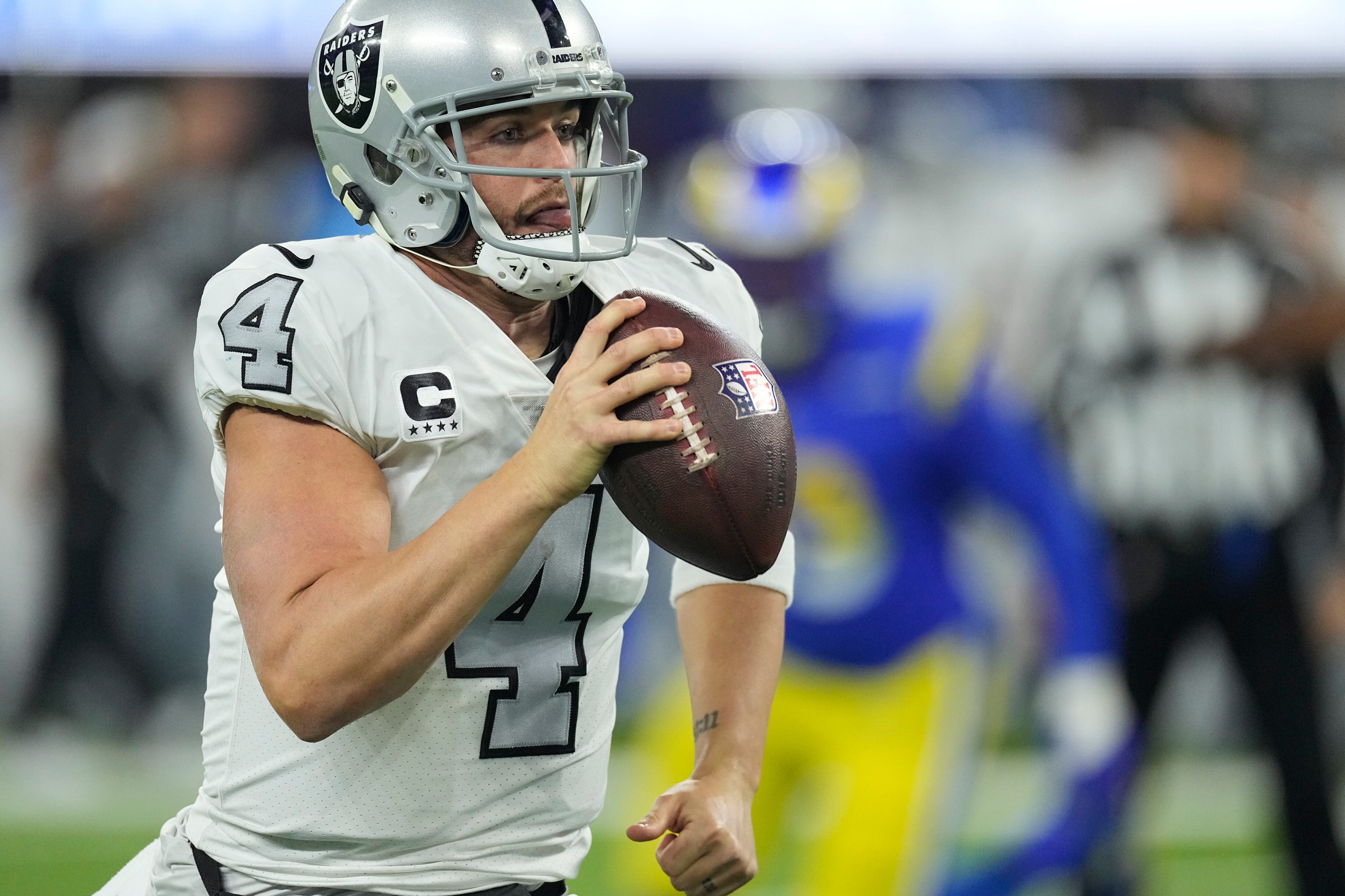 Baker cooks: Newcomer Mayfield rallies Rams past Raiders