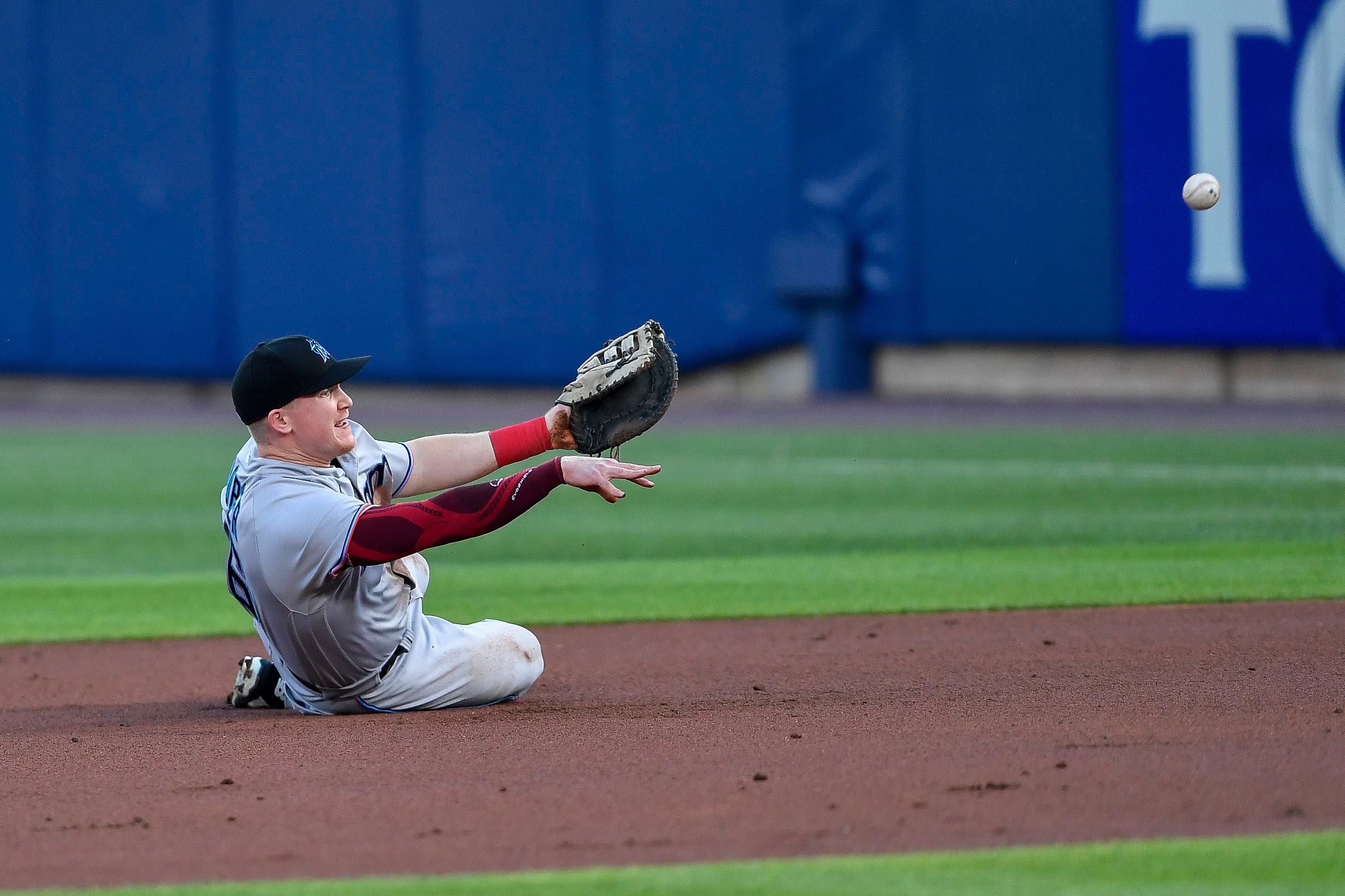 Guerrero powers Jays' return to Buffalo; beat Marlins 5-1