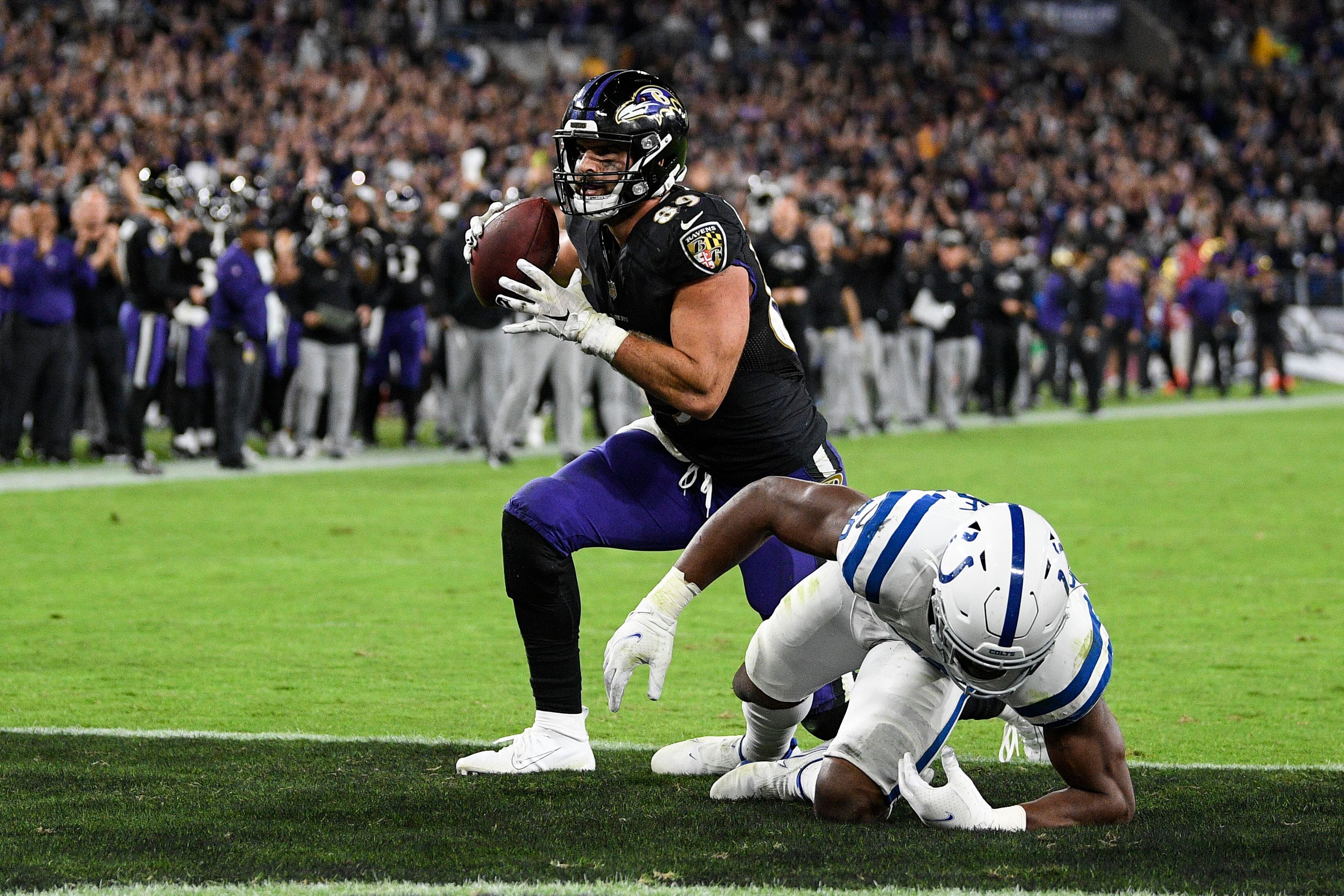 Lamar Jackson, Mark Andrews lead Ravens to incredible comeback win over  Colts