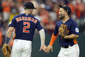 Sources: Astros to call up first baseman/outfielder Bligh Madris