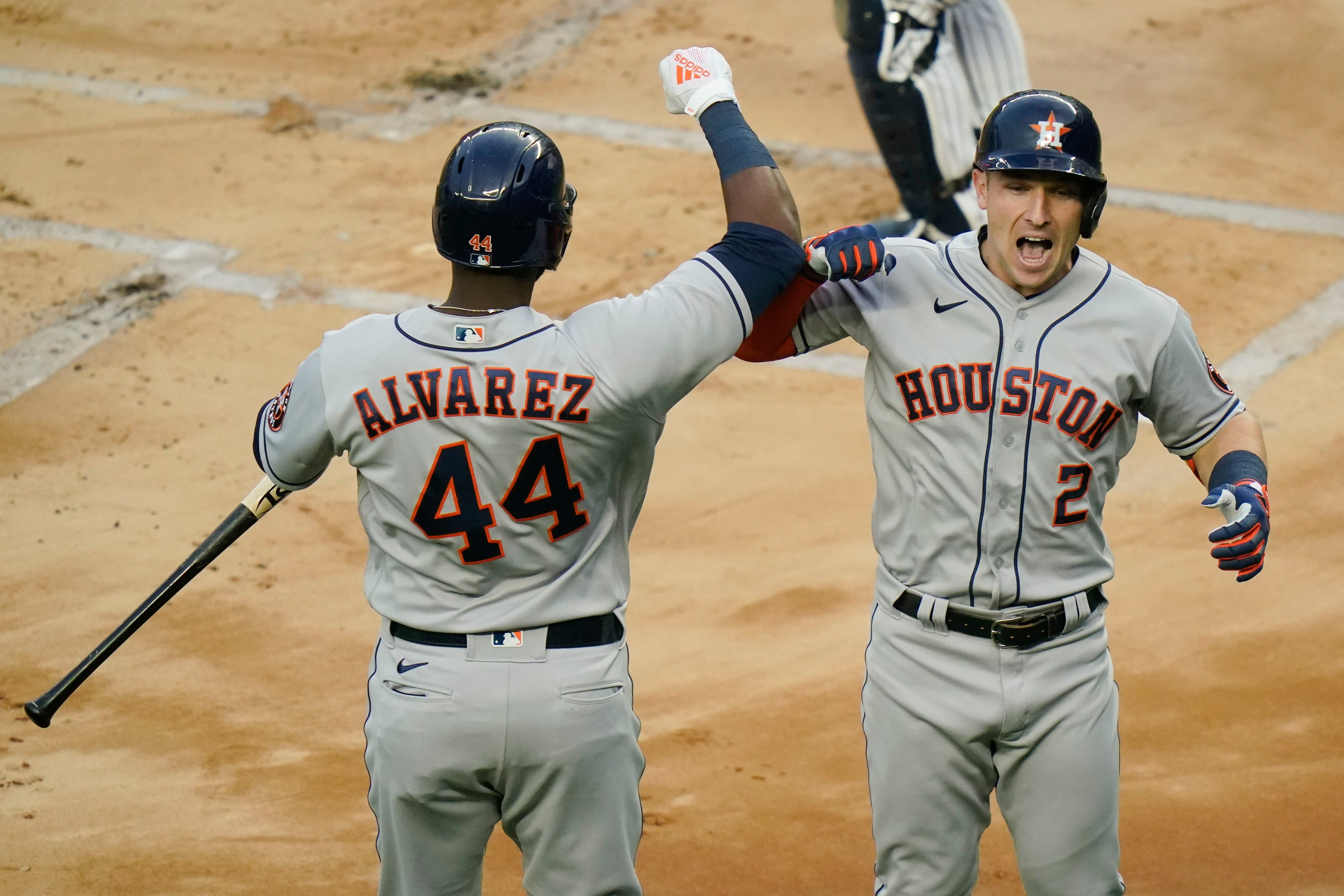 Houston Astros players swallowed up in Twitter frenzy over