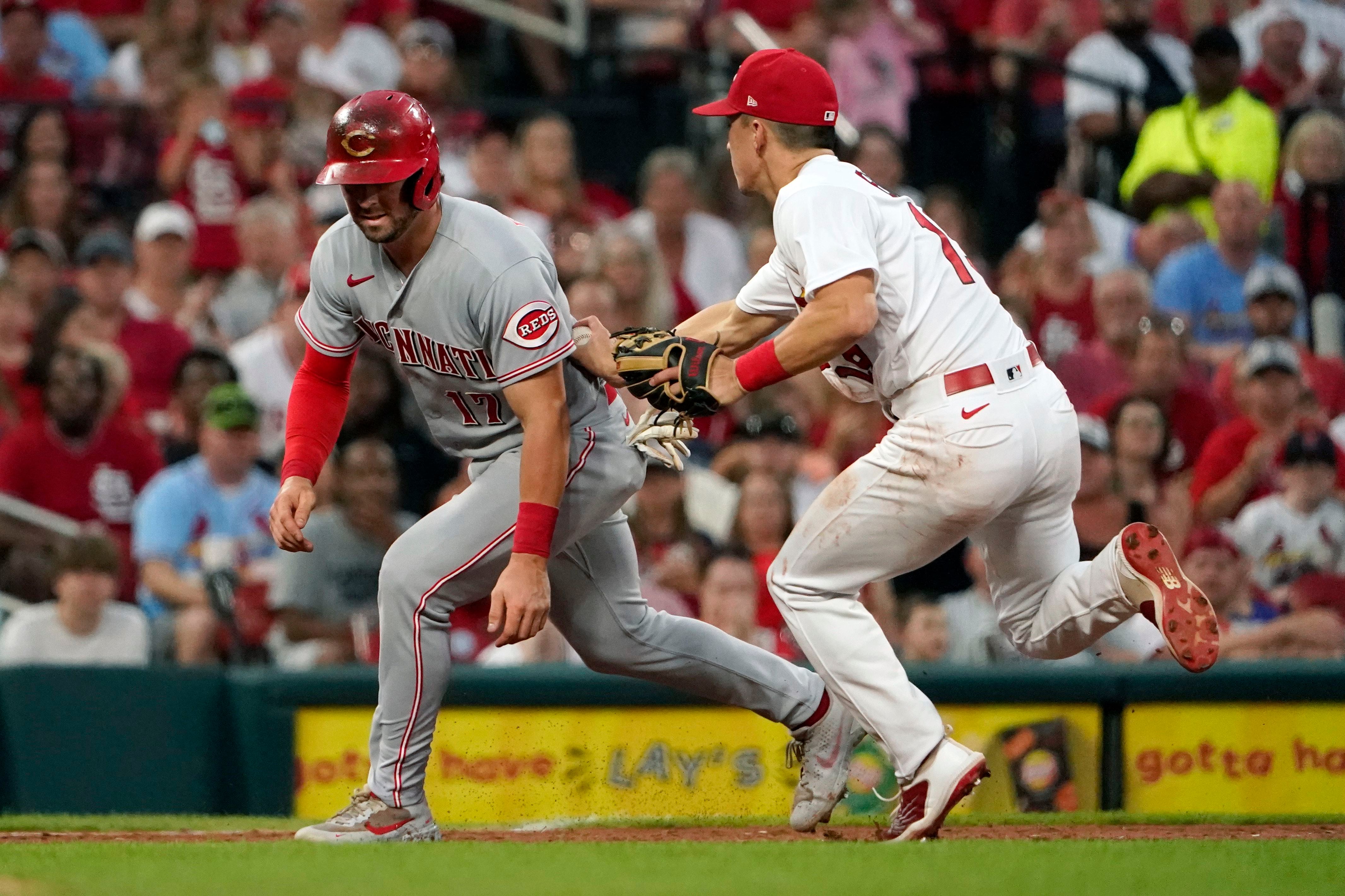 ST. LOUIS, MO - JUNE 10: Cincinnati Reds shortstop Kyle Farmer (17