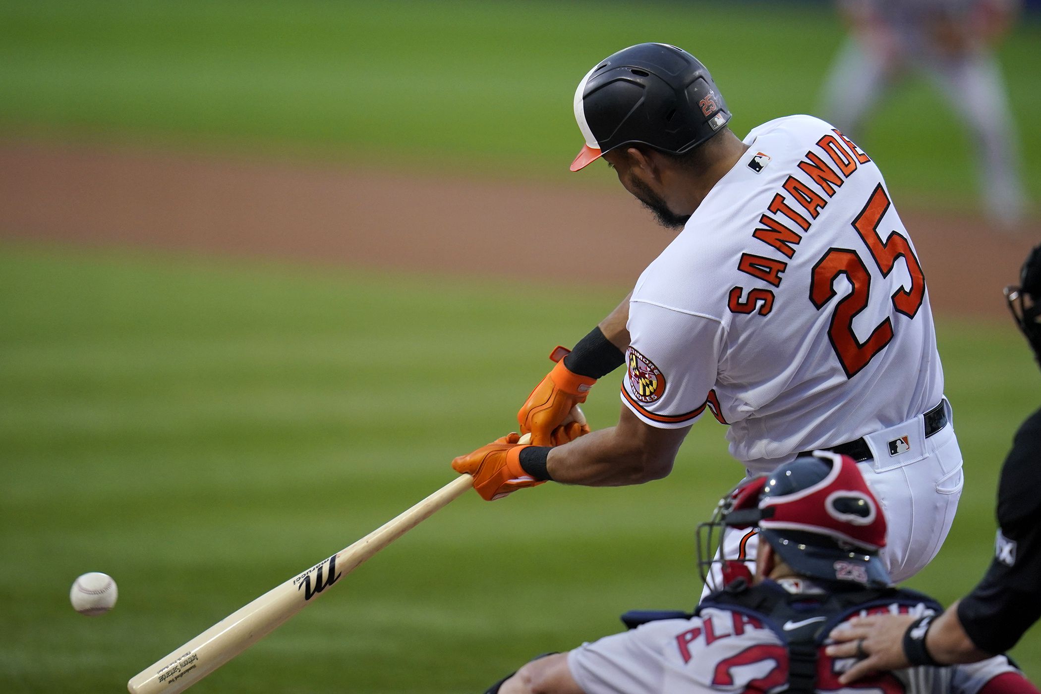 Mateo lifts Orioles past Red Sox in MLB Little League Classic