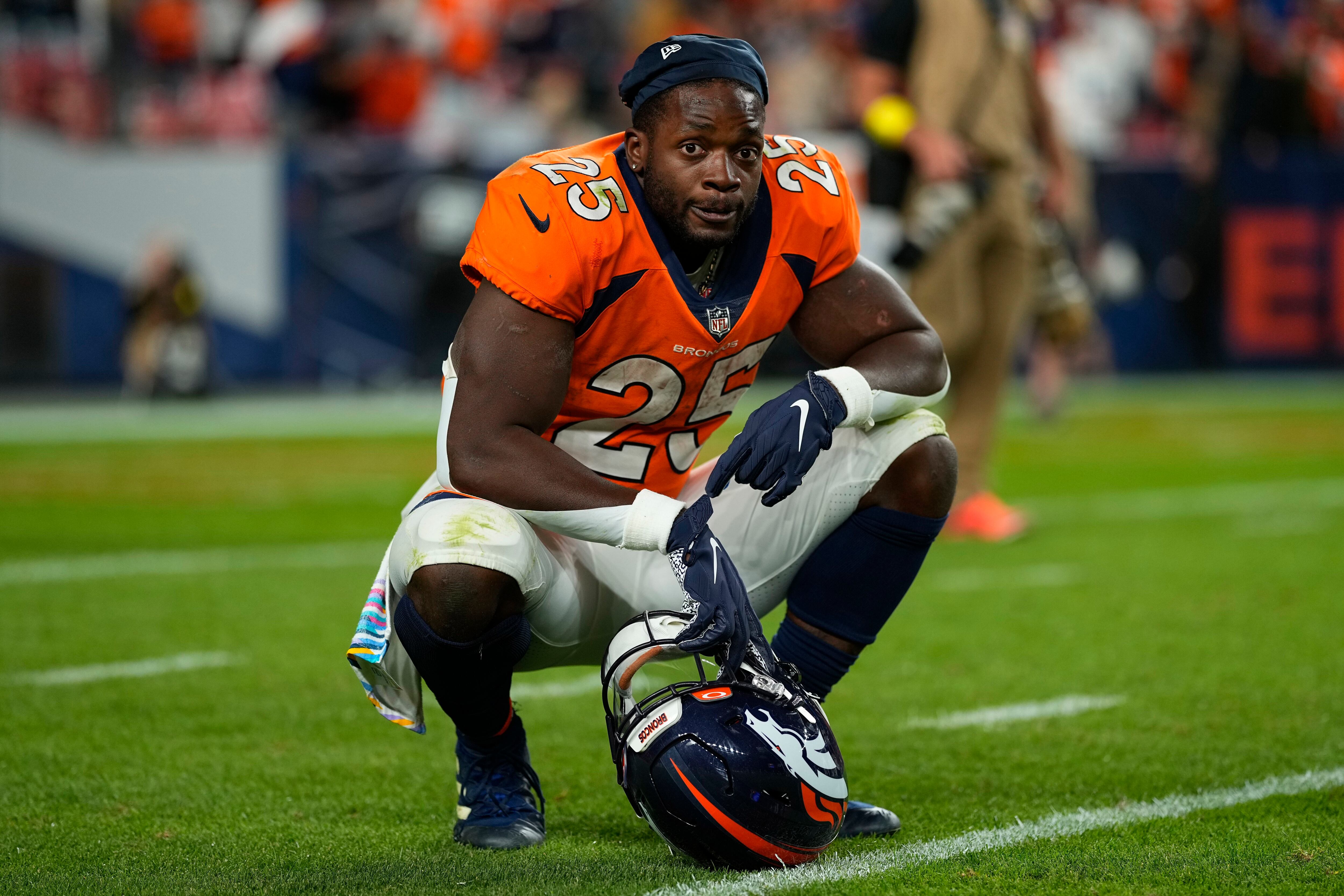 Denver Broncos linebacker Josey Jewell (47) can't make the catch as  Indianapolis Colts linebacker Zaire Franklin (44) pressures during the  second half of an NFL football game, Thursday, Oct. 6, 2022, in