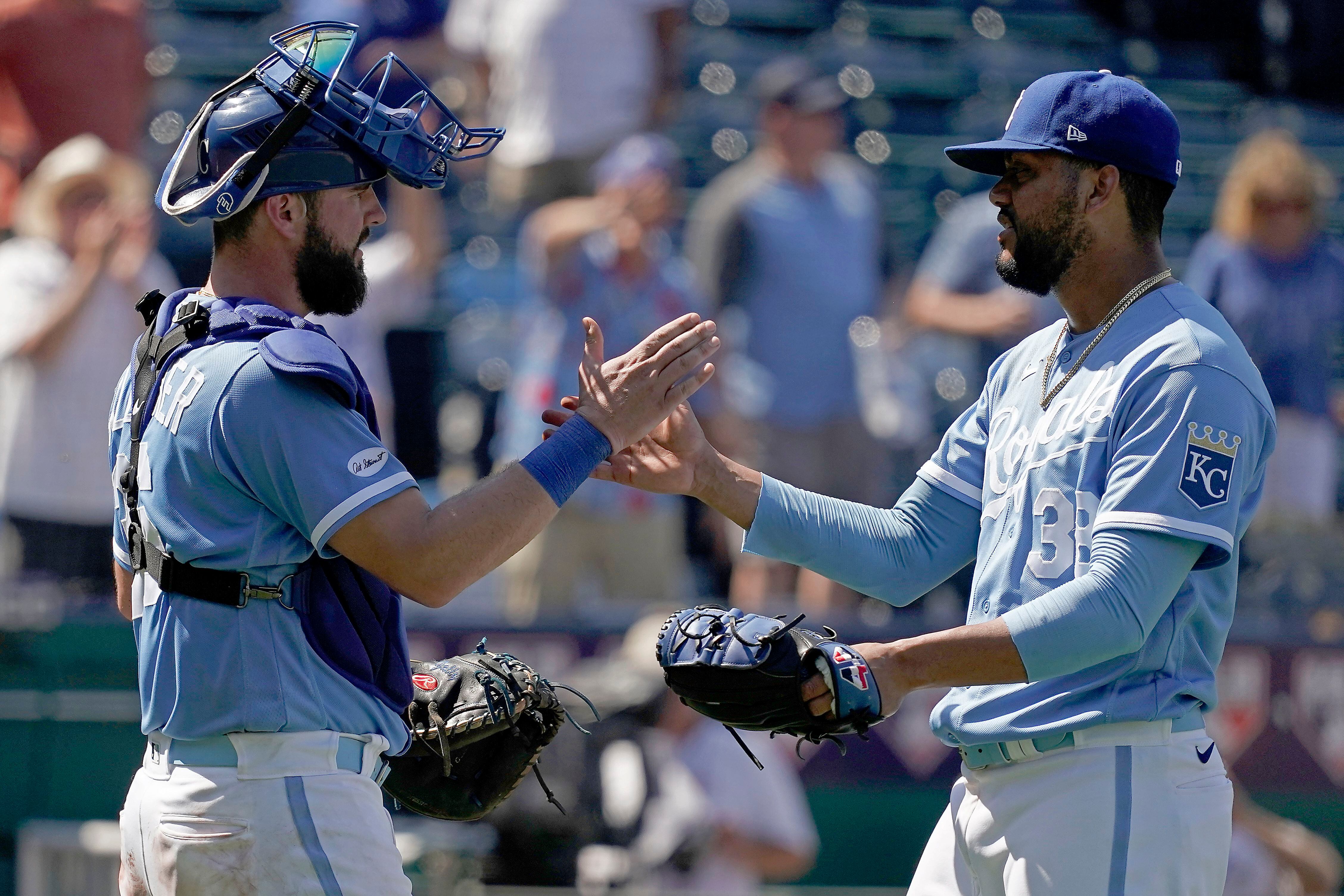 Royals promote Nick Pratto, several others to active roster as team leaves  10 unvaccinated players in US