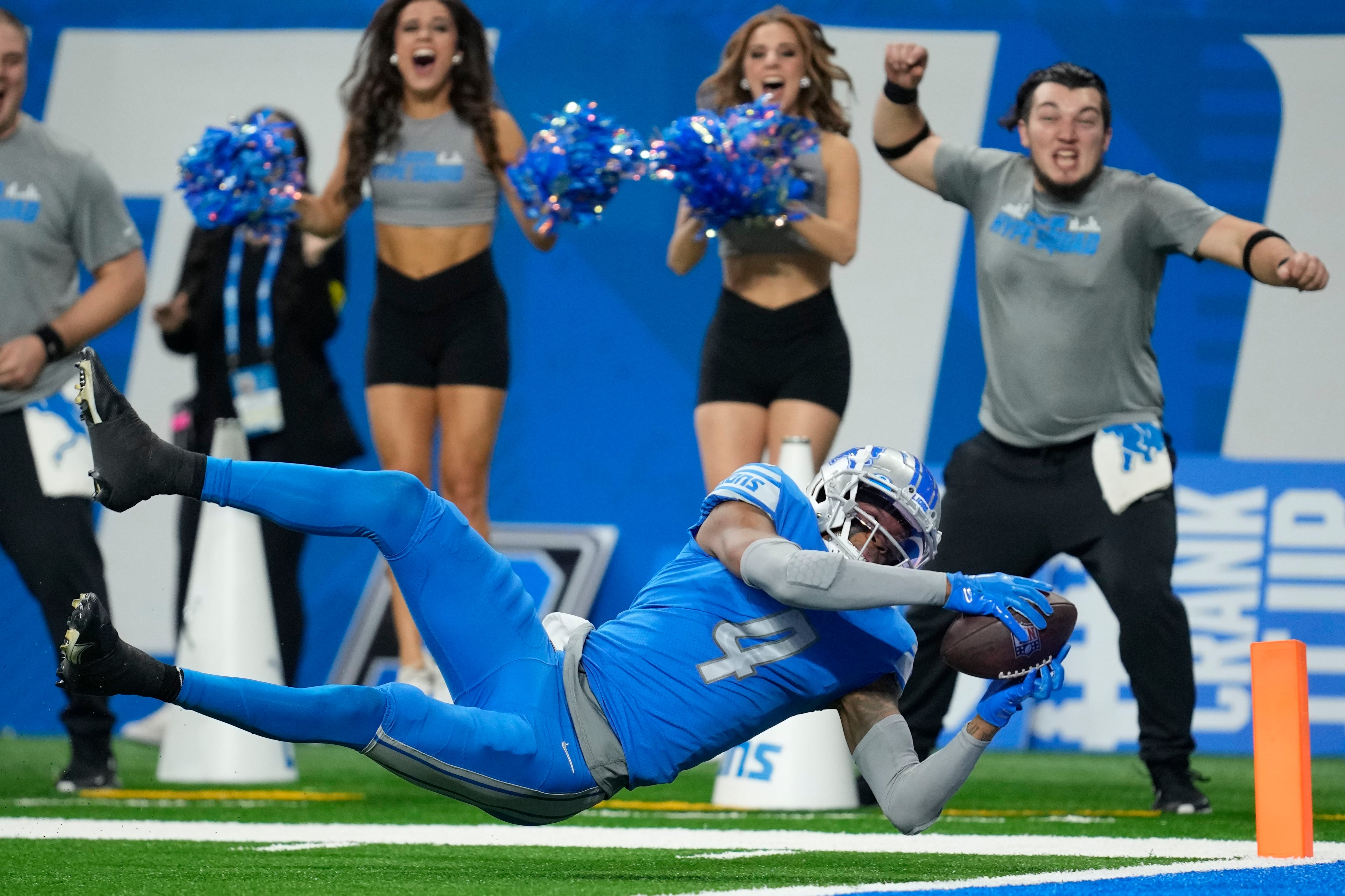 Detroit Lions' Jameson Williams catches a touchdown pass during the first  half of an NFL football game against the Minnesota Vikings Sunday, Dec. 11,  2022, in Detroit. (AP Photo/Duane Burleson Stock Photo 