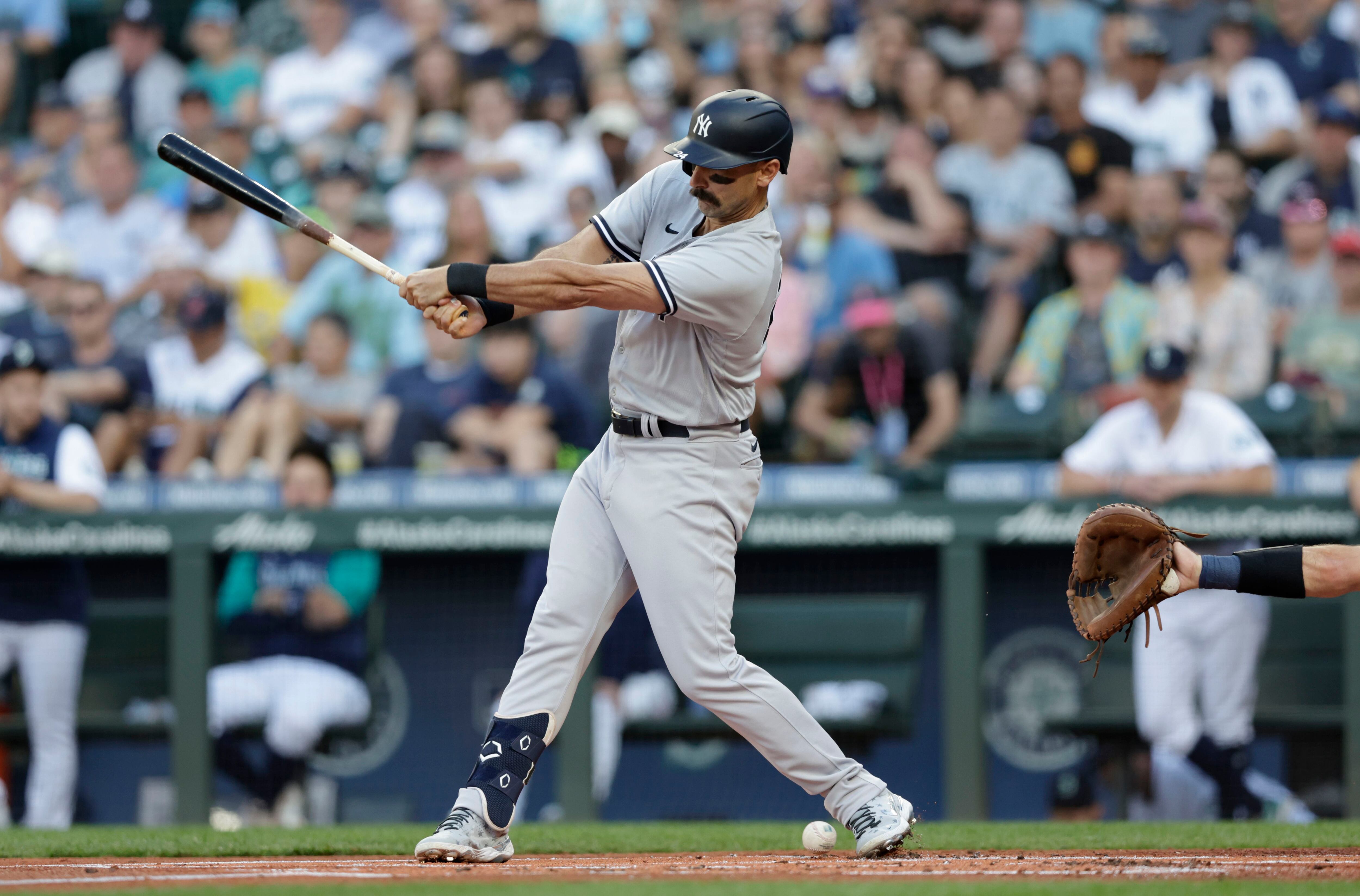 Judge hits No. 44, Yankees beat Mariners 9-4 to stop skid