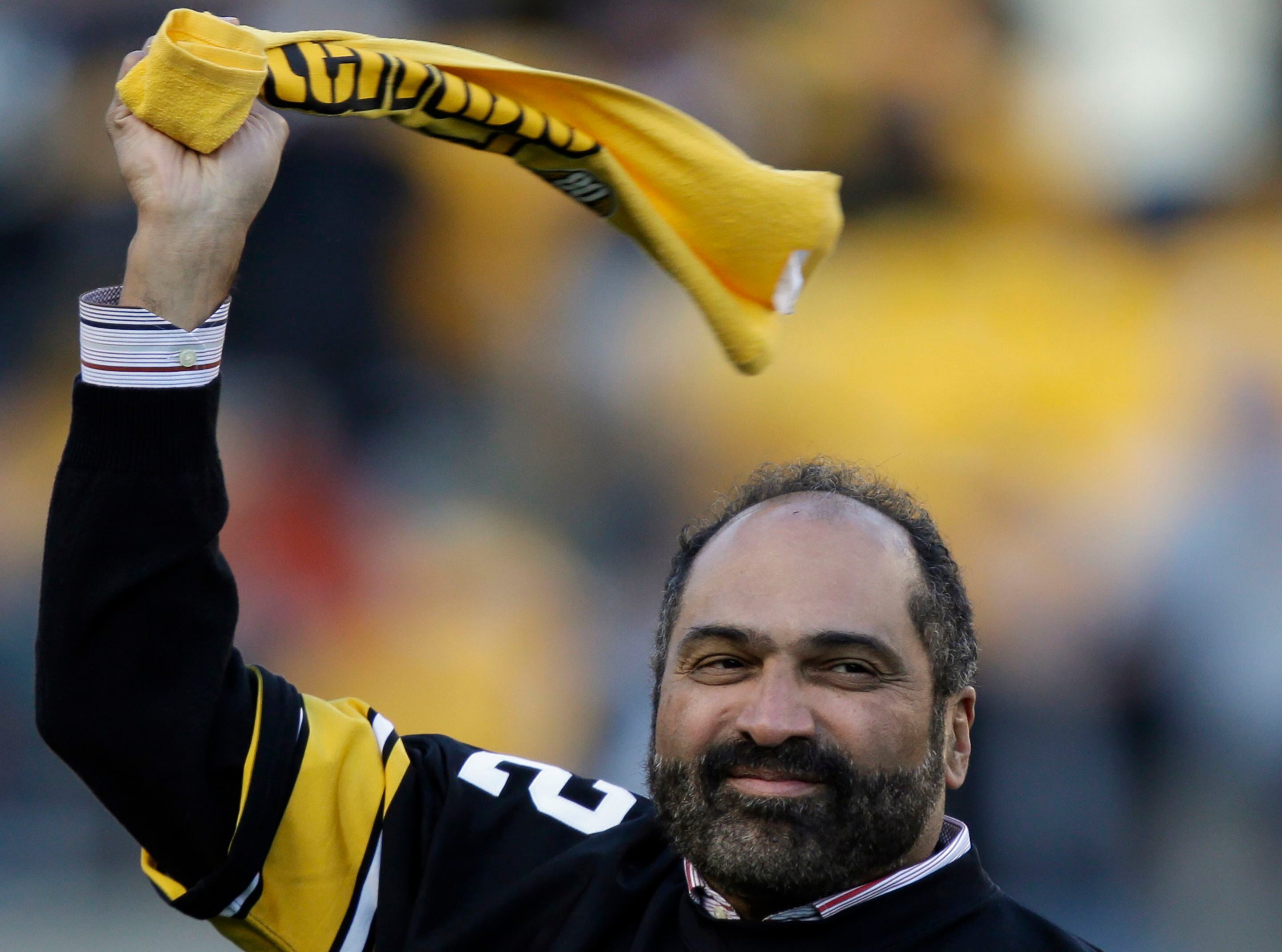 Steelers retire Franco Harris' No. 32, honor his memory with