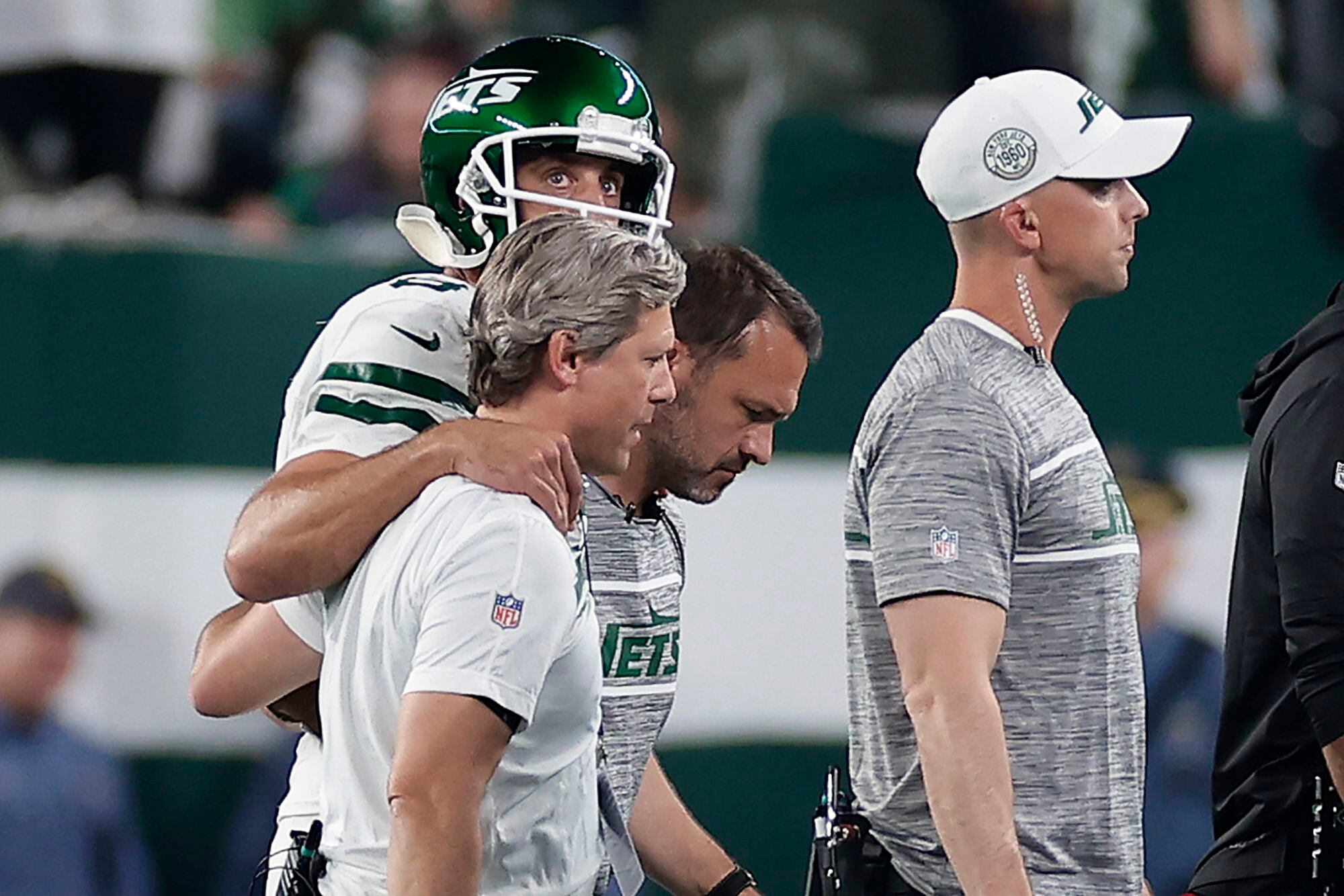 NFL Week 1 Monday Night Football live tracker: Jets stun Bills in OT after  Aaron Rodgers carted off in opening drive