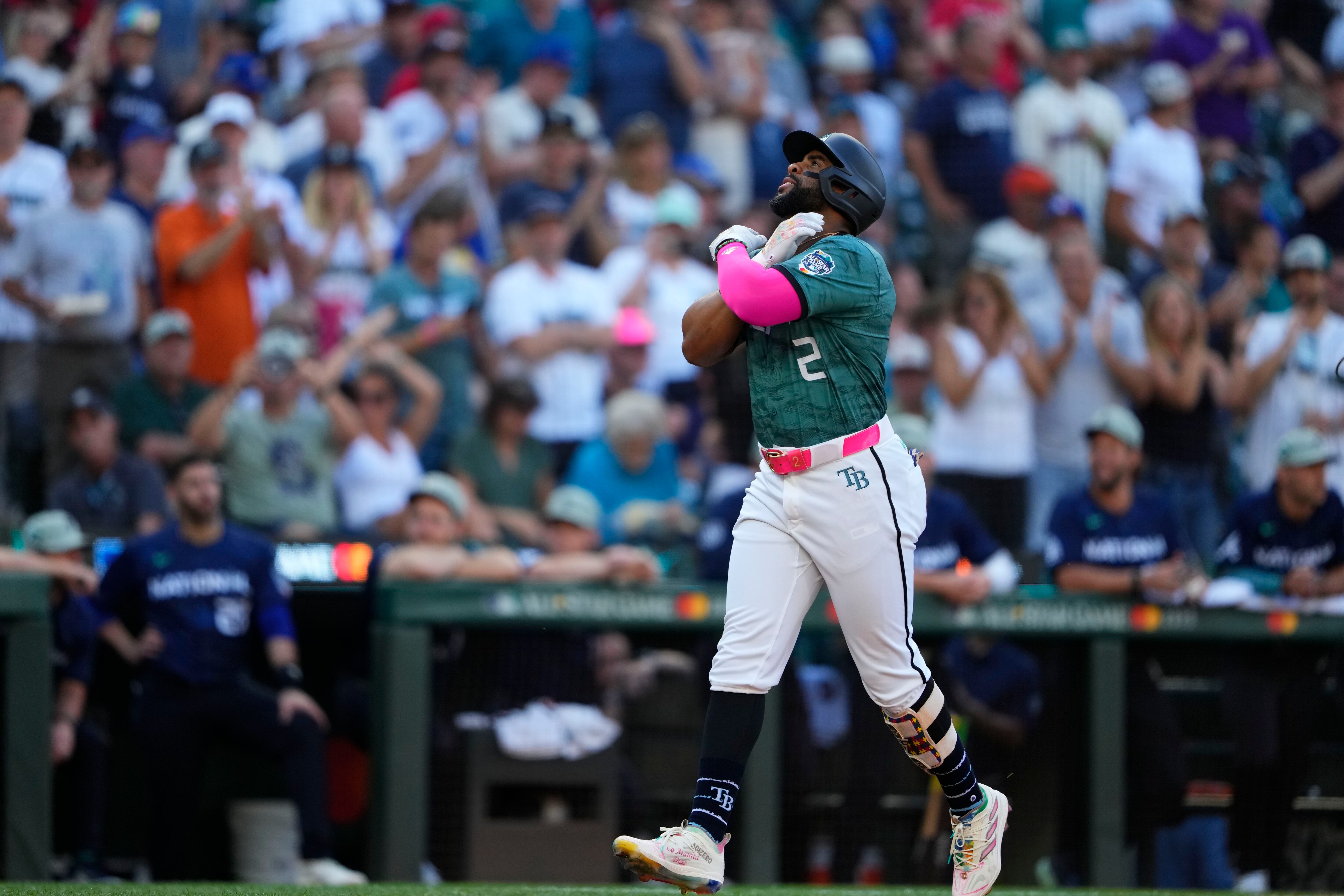 White Sox slugger Luis Robert Jr. out of All-Star Game due to calf  tightness