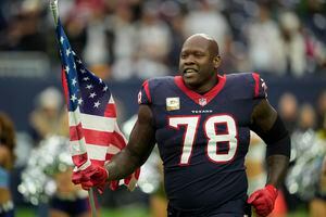 Houston Texans offensive lineman Laremy Tunsil (78) drops into pass  protection during an NFL football game against the Indianapolis Colts,  Sunday, Jan. 8, 2023, in Indianapolis. (AP Photo/Zach Bolinger Stock Photo  - Alamy