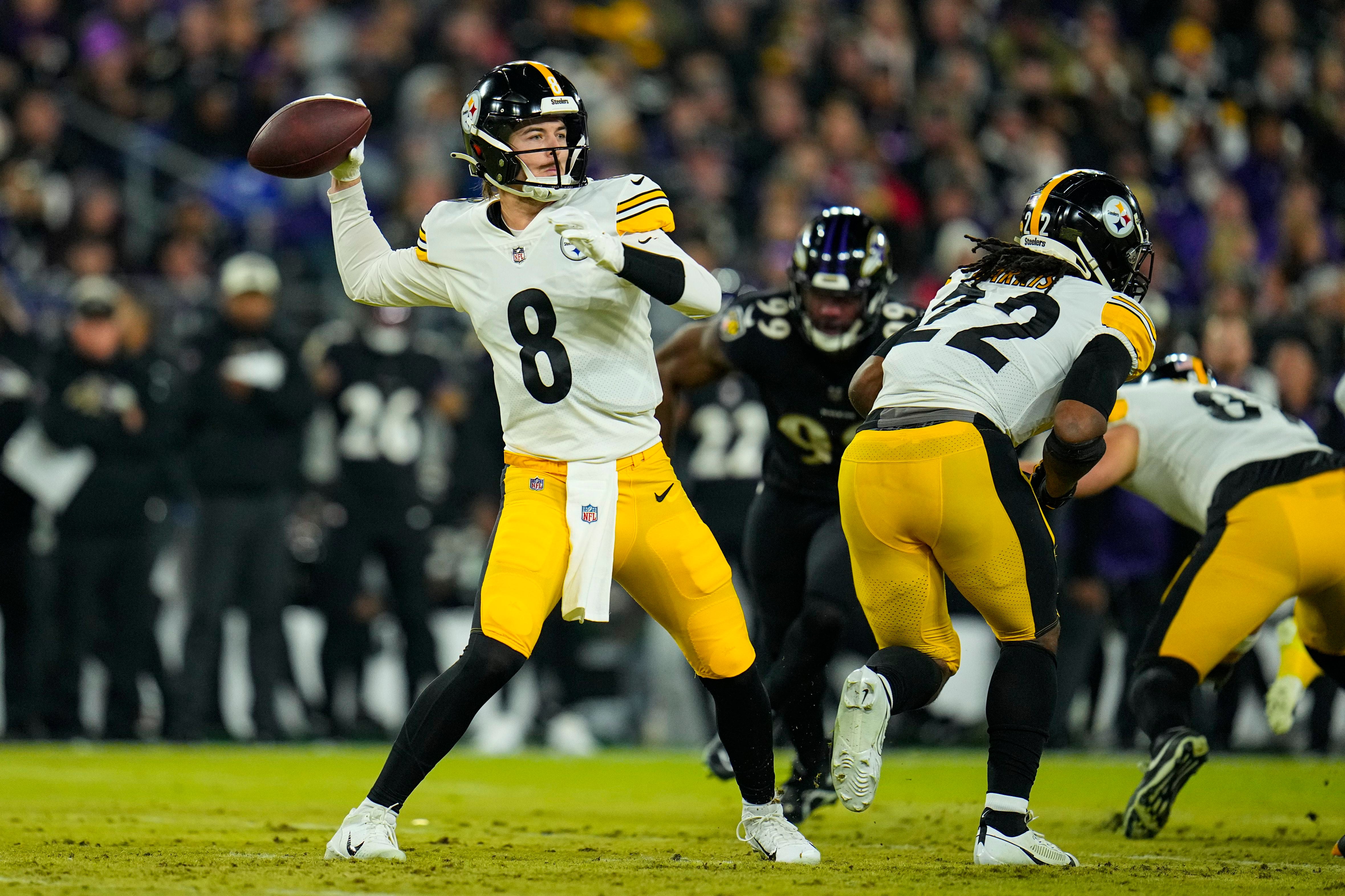 Ben Roethlisberger surprised by halftime switch to Kenny Pickett: 'The  whole offense was stagnant'