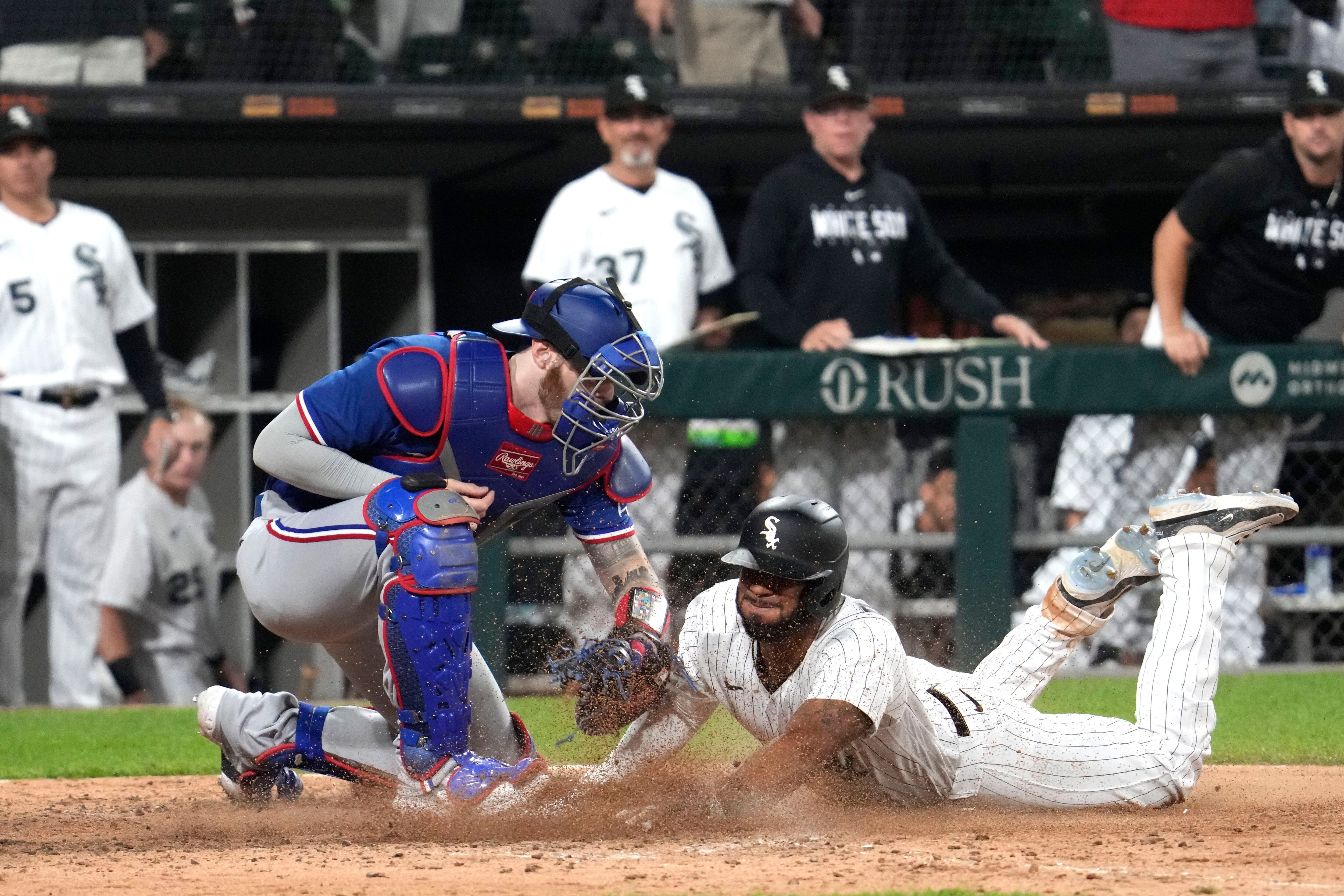 Elvis Andrus, Rangers steal win from Padres 