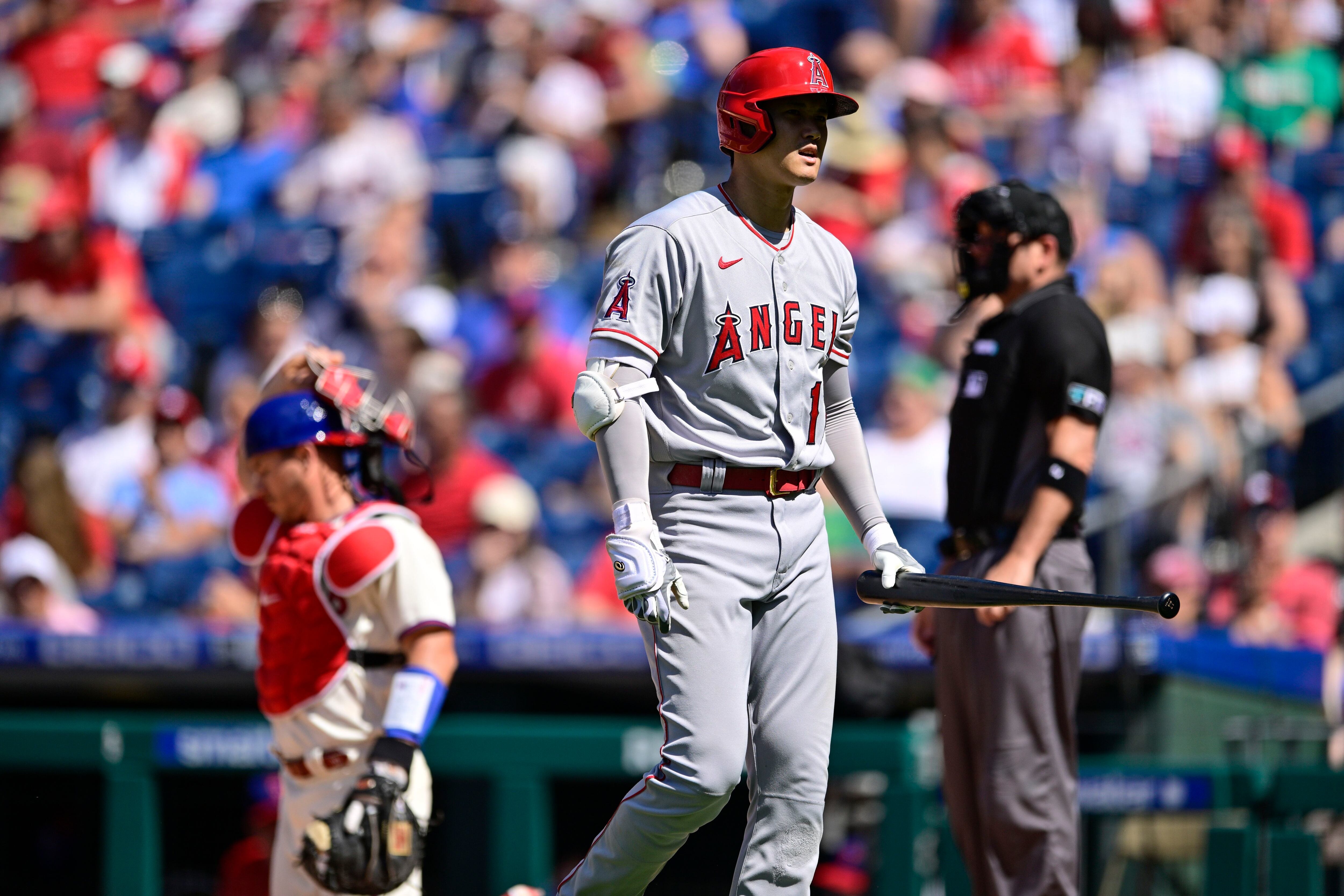 Phillies rally twice late to beat Angels, extend win streak to four 