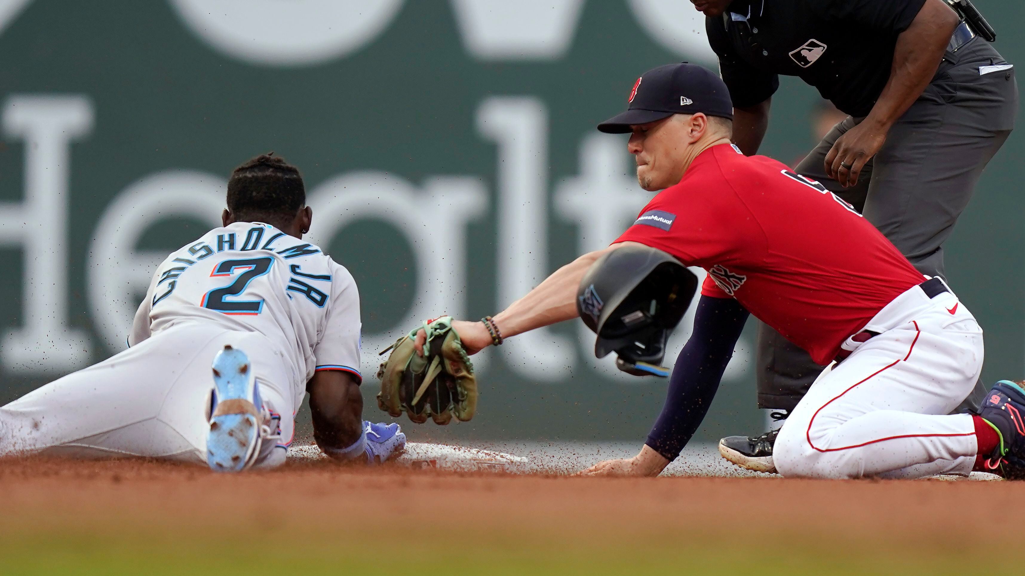 No-hit attempt for Red Sox RHP Brayan Bello ends with 8th-inning