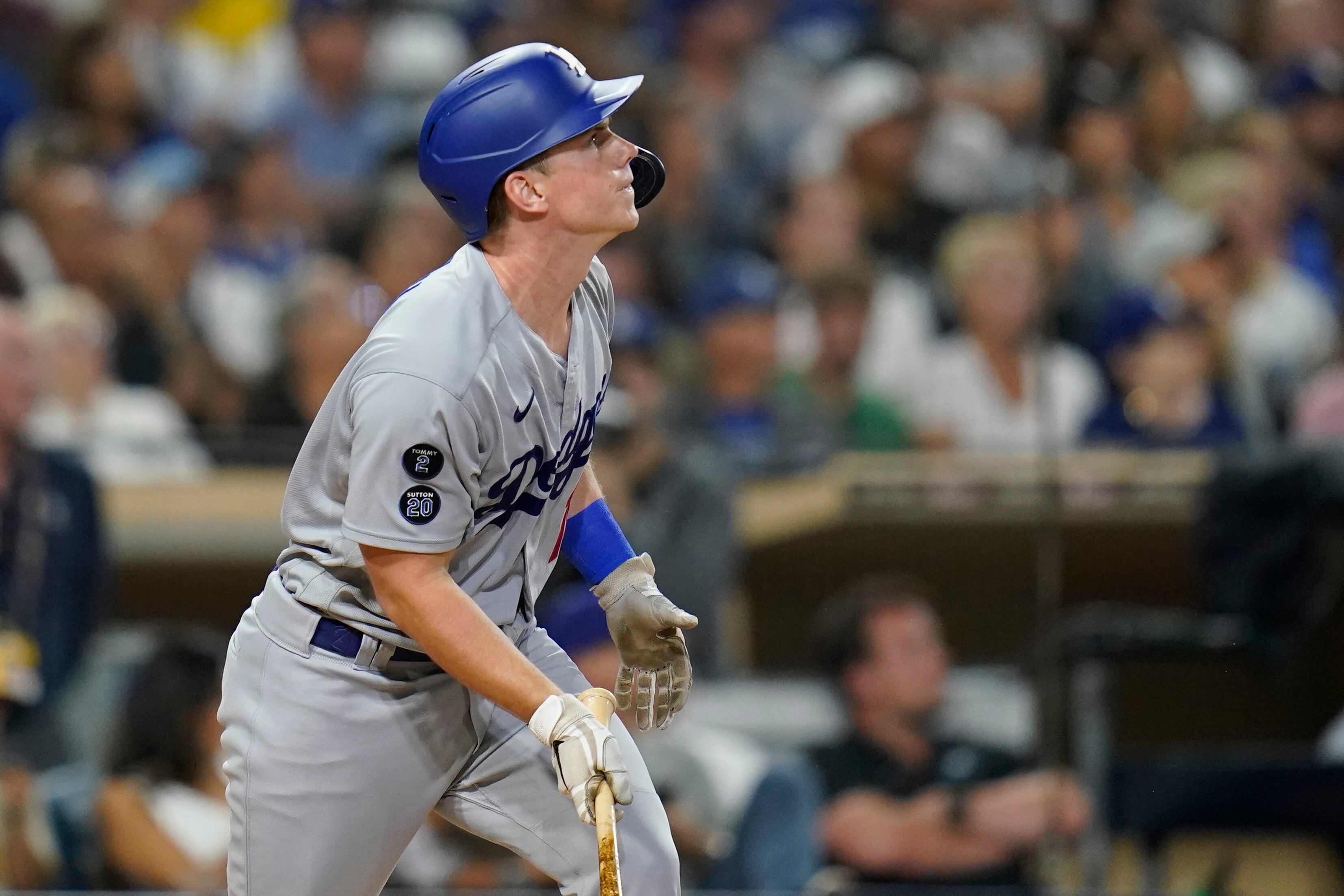 Darvish fans 11, Padres get 2 big homers to beat Dodgers 6-2