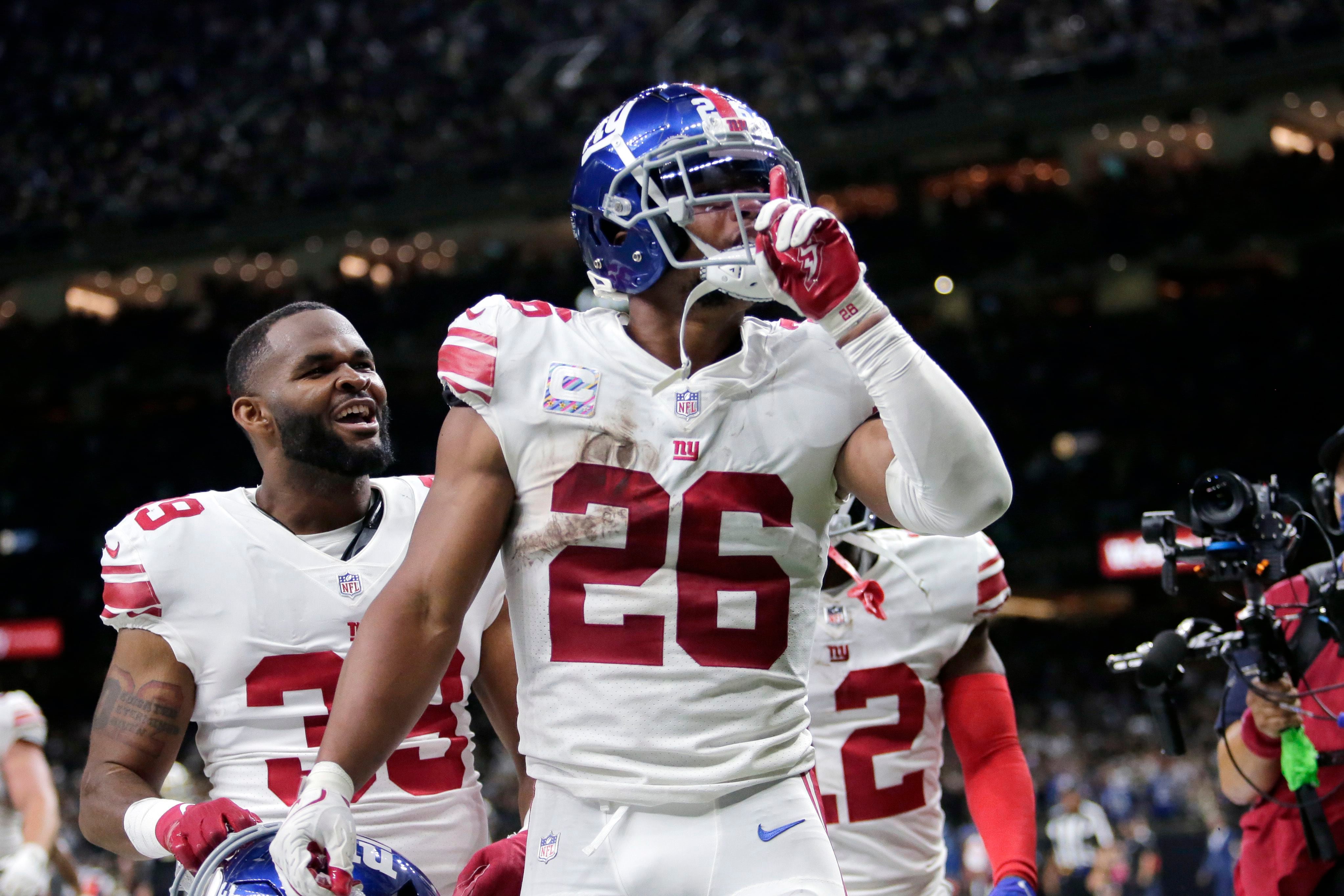 Jones, Barkley lead Giants past Texans