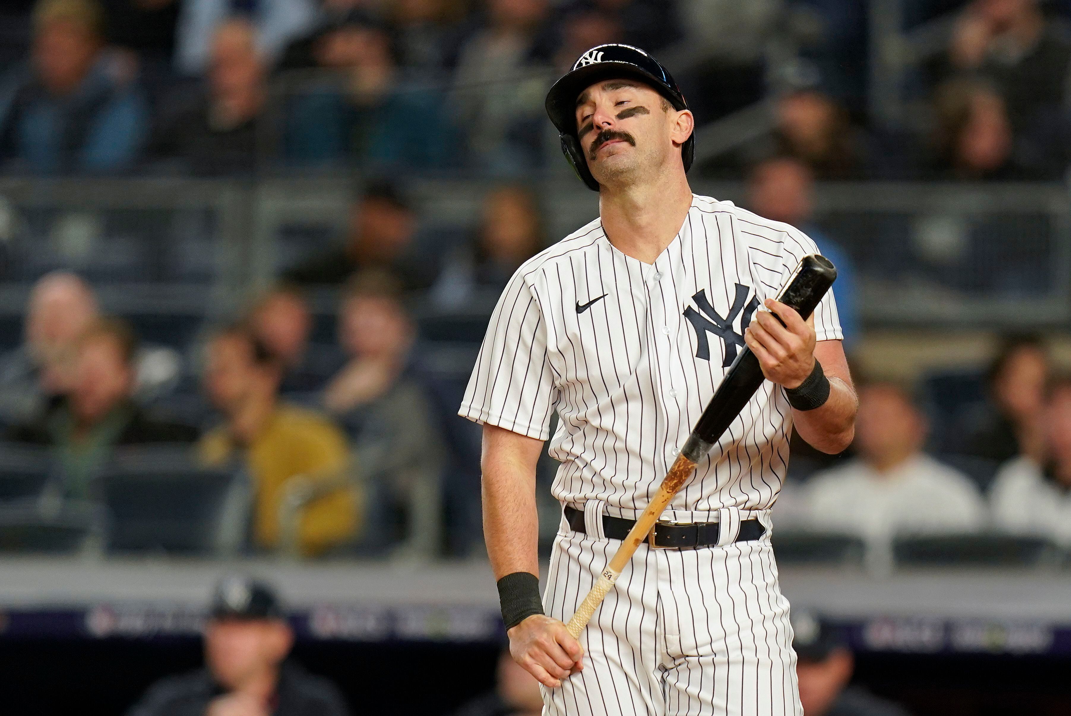 Yankees fans wear fake mustaches to honor Nestor Cortes Jr.