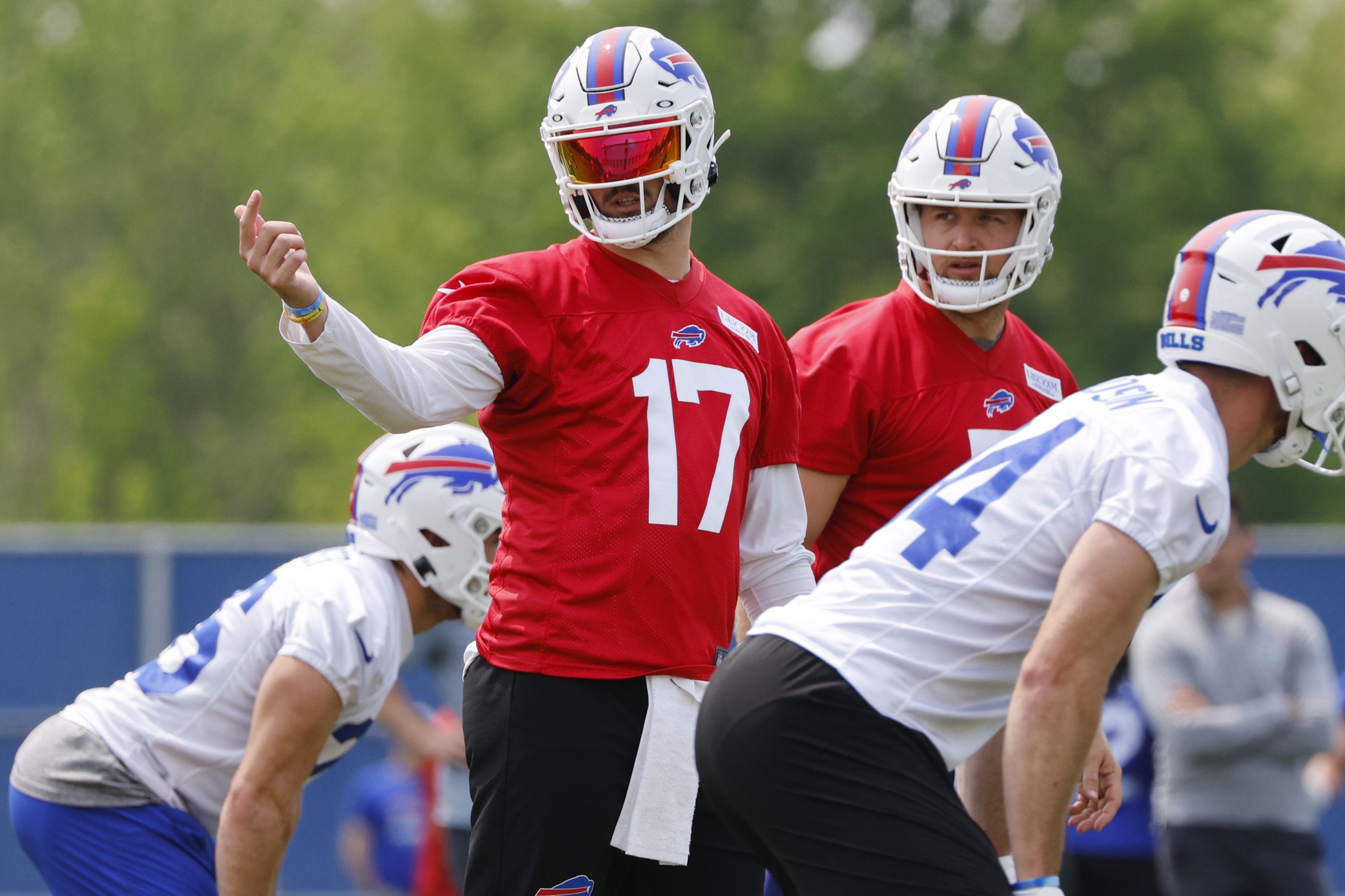 Are Bills bringing back red helmets? Cryptic tweets by players