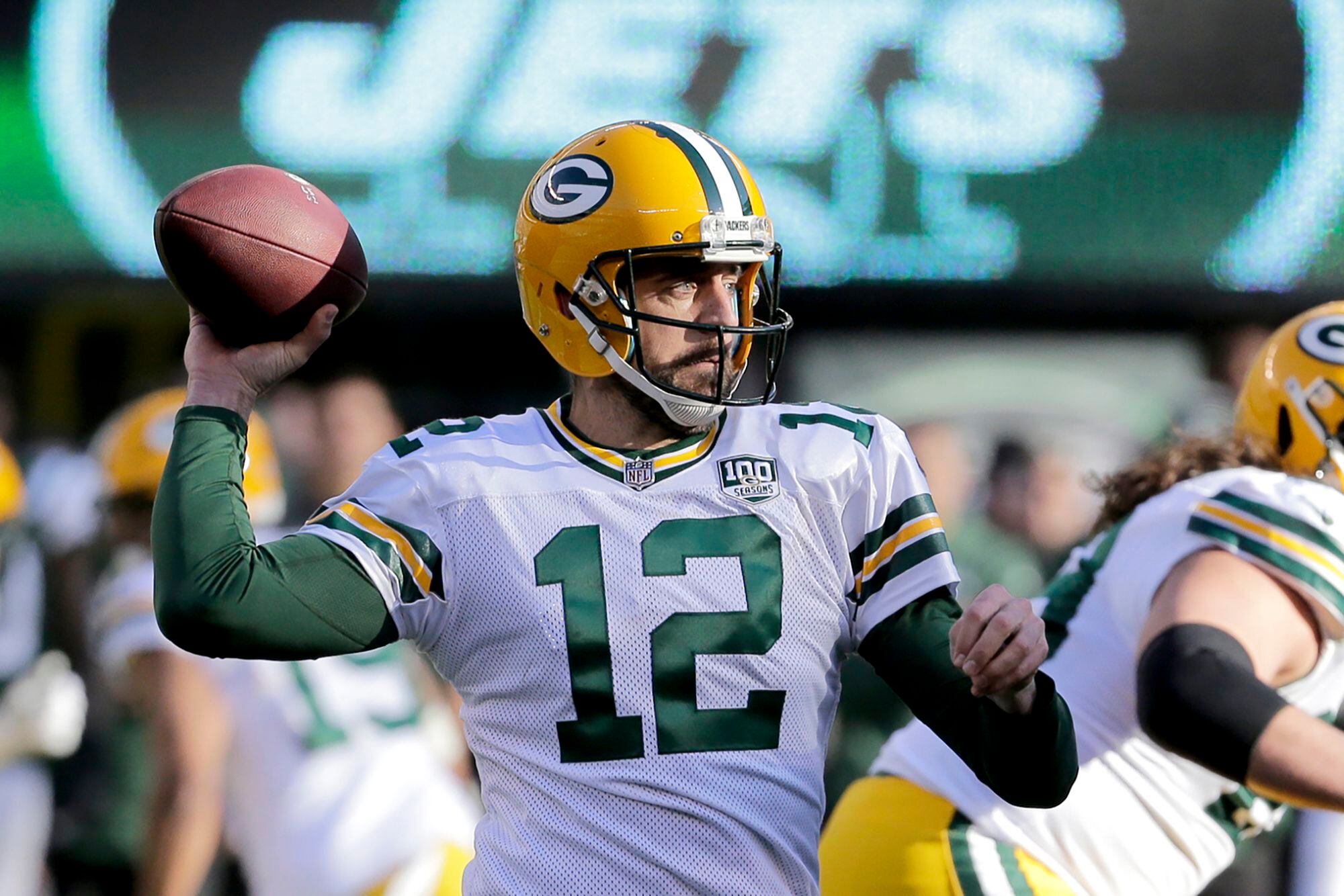 Aaron Rodgers denies jersey swap after loss to Lions, retirement