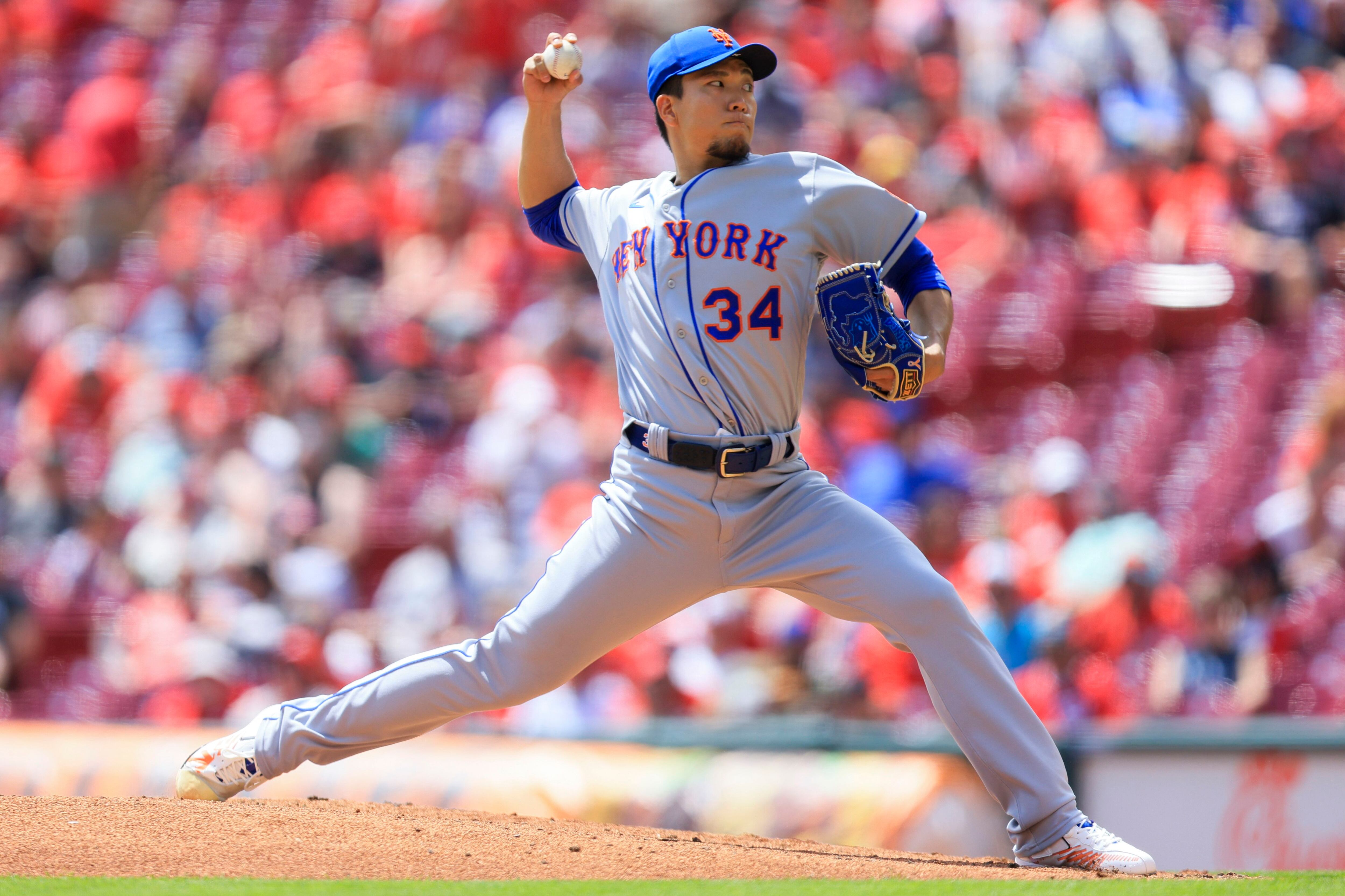 deGrom's family joins the show, 11/13/2019