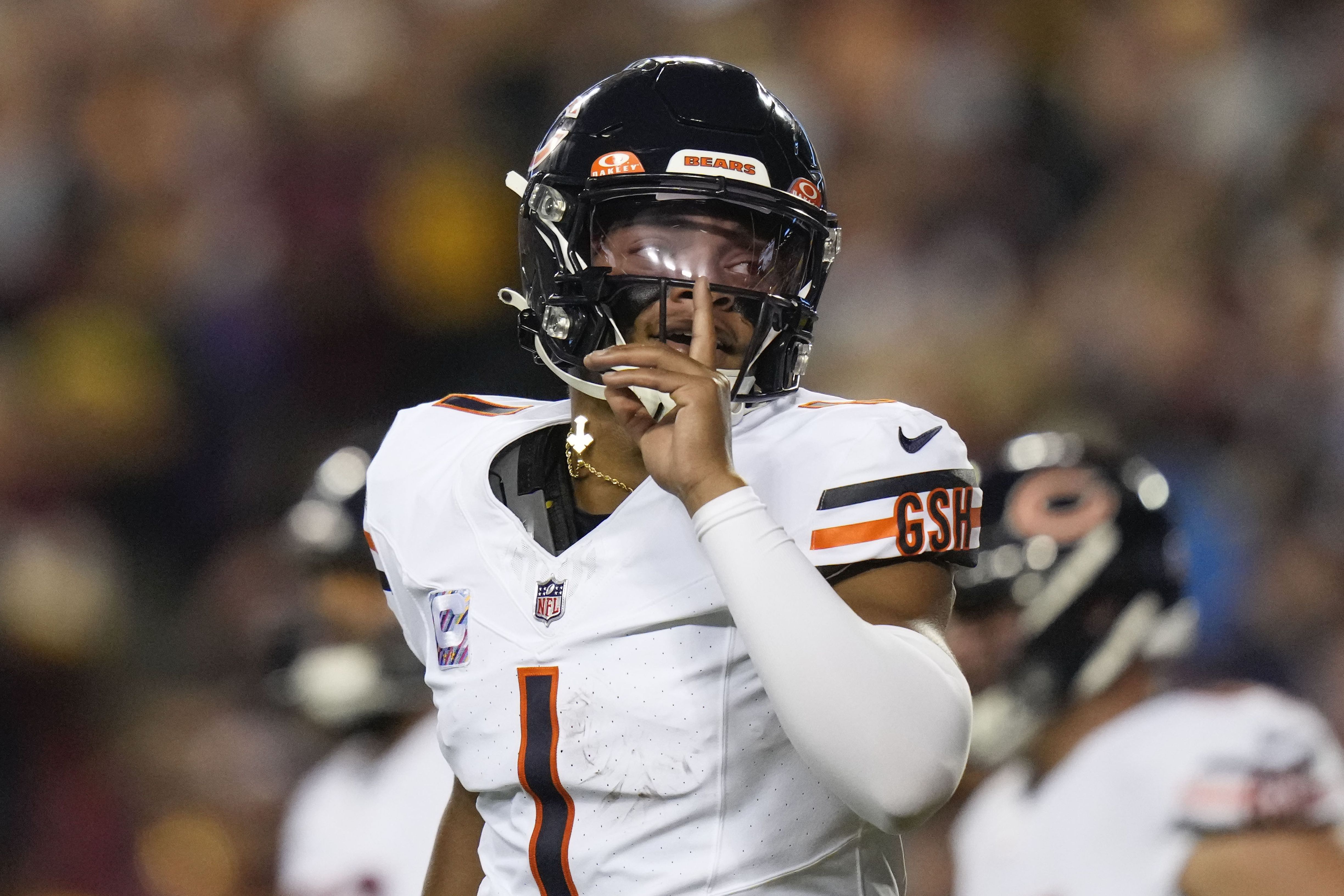 Bears' Justin Fields among top-selling NFL jerseys of 2022 – NBC