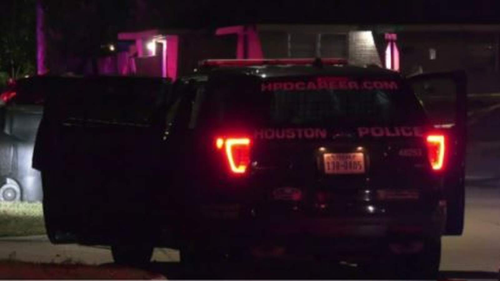 Homeowner shoots, kills truck burglar in southeast Houston, police say