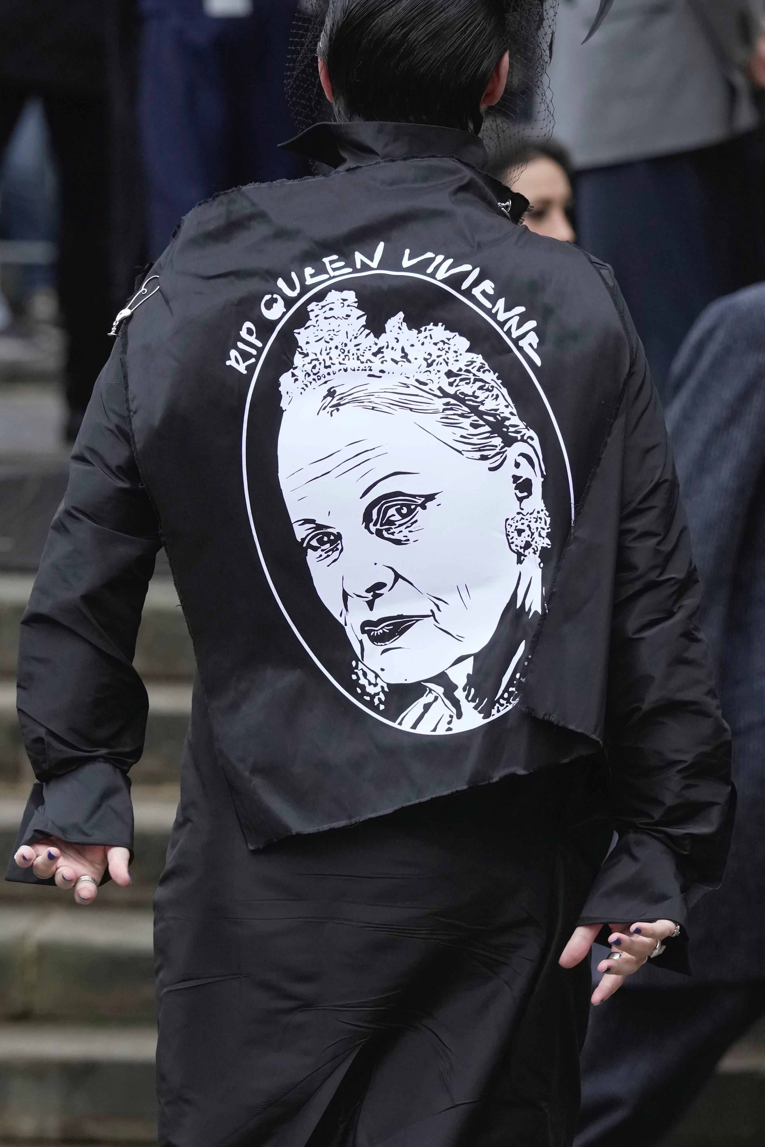 Stars attend memorial for punk designer Vivienne Westwood 