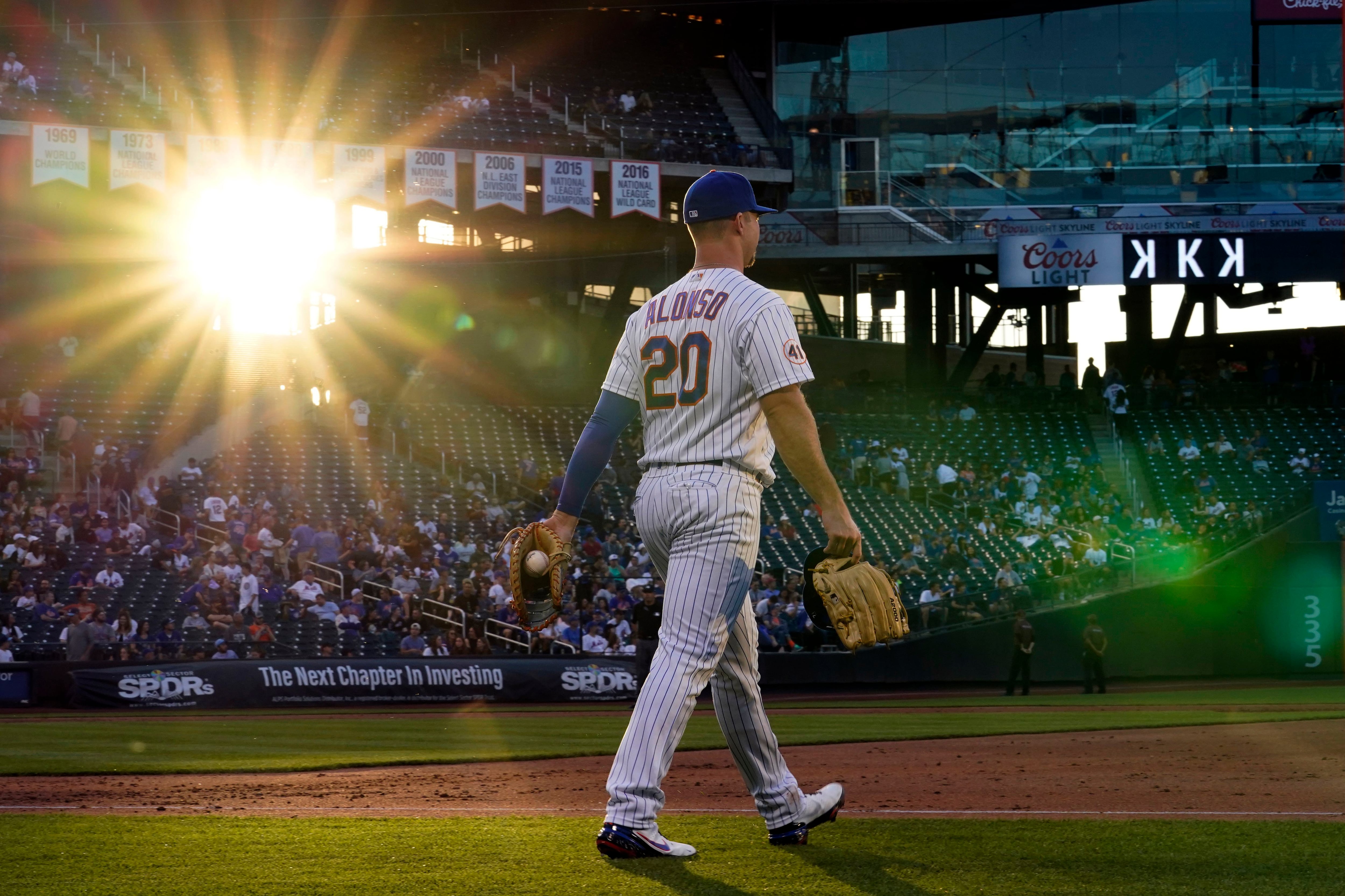 Mets likely to lock up Javier Baez early into the offseason?