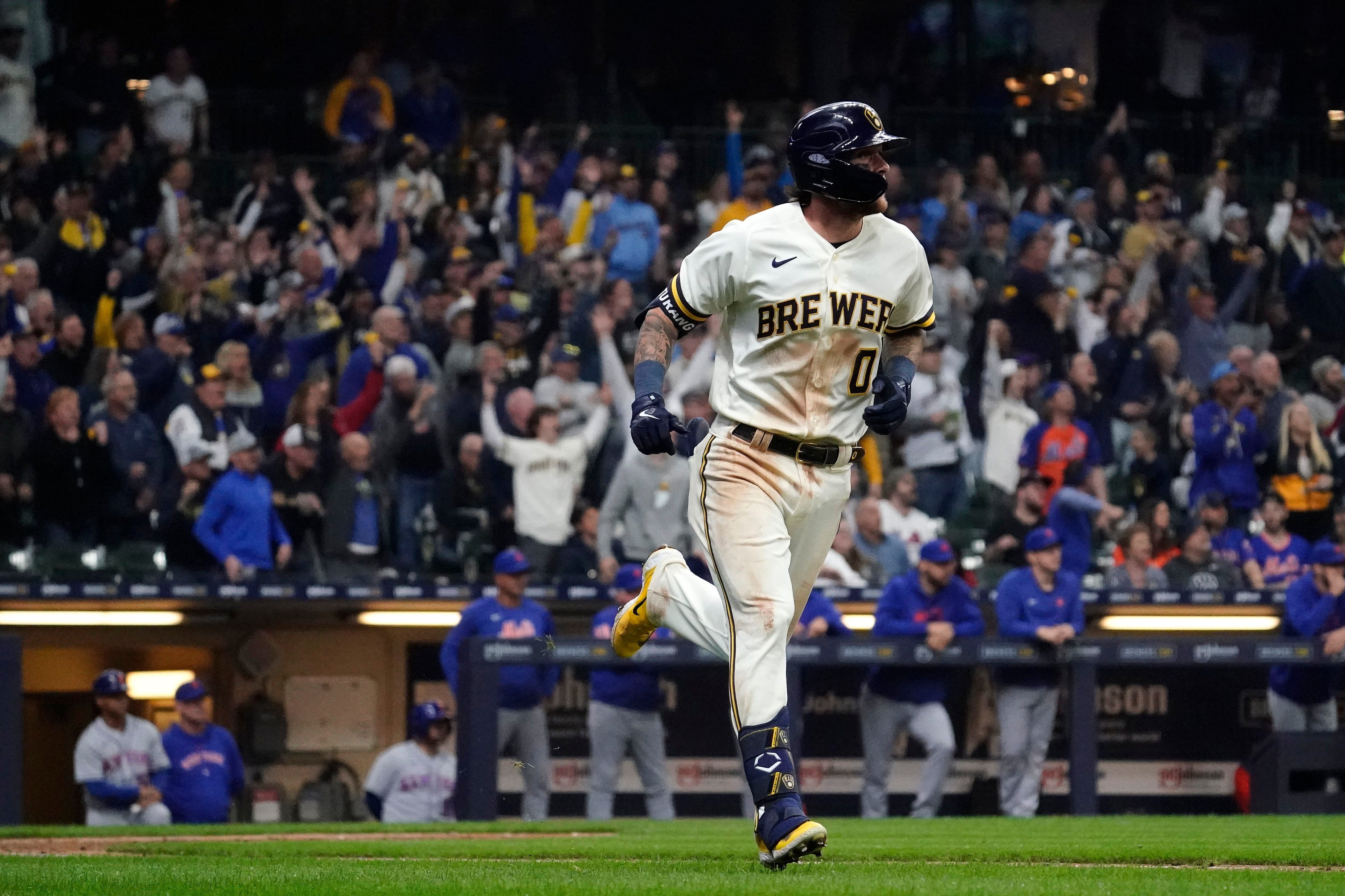 Brewers: Garrett Mitchell, wife have funny tweets about walkoff HR