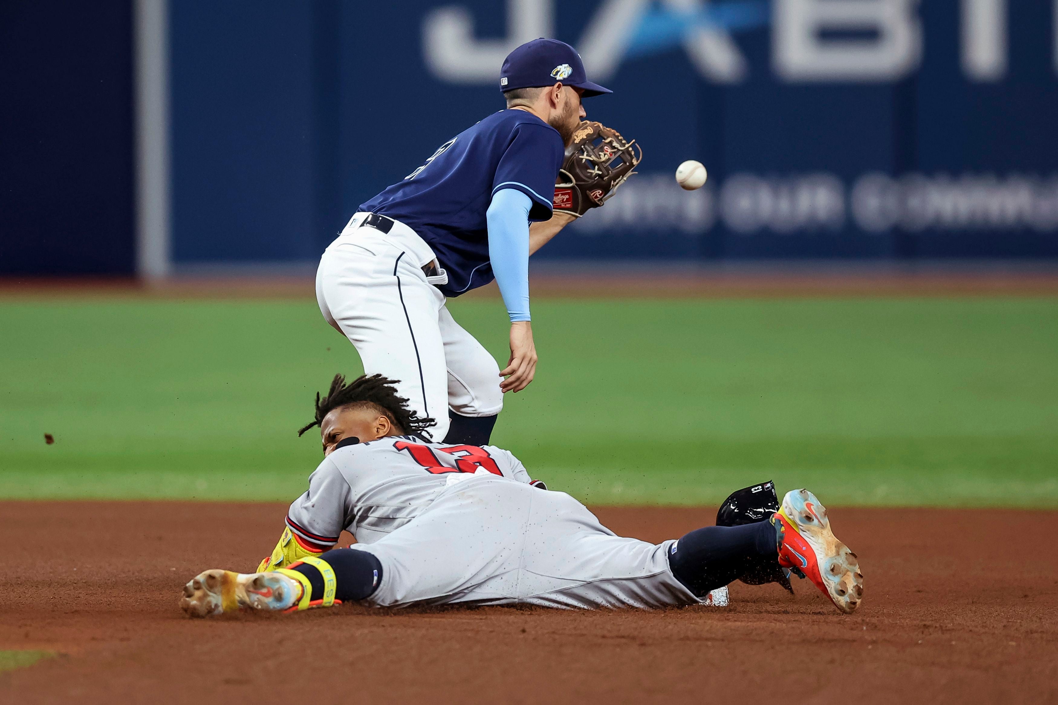 Strider cruises, the majors-best Braves pound the Rays 6-1 in battle of top  teams