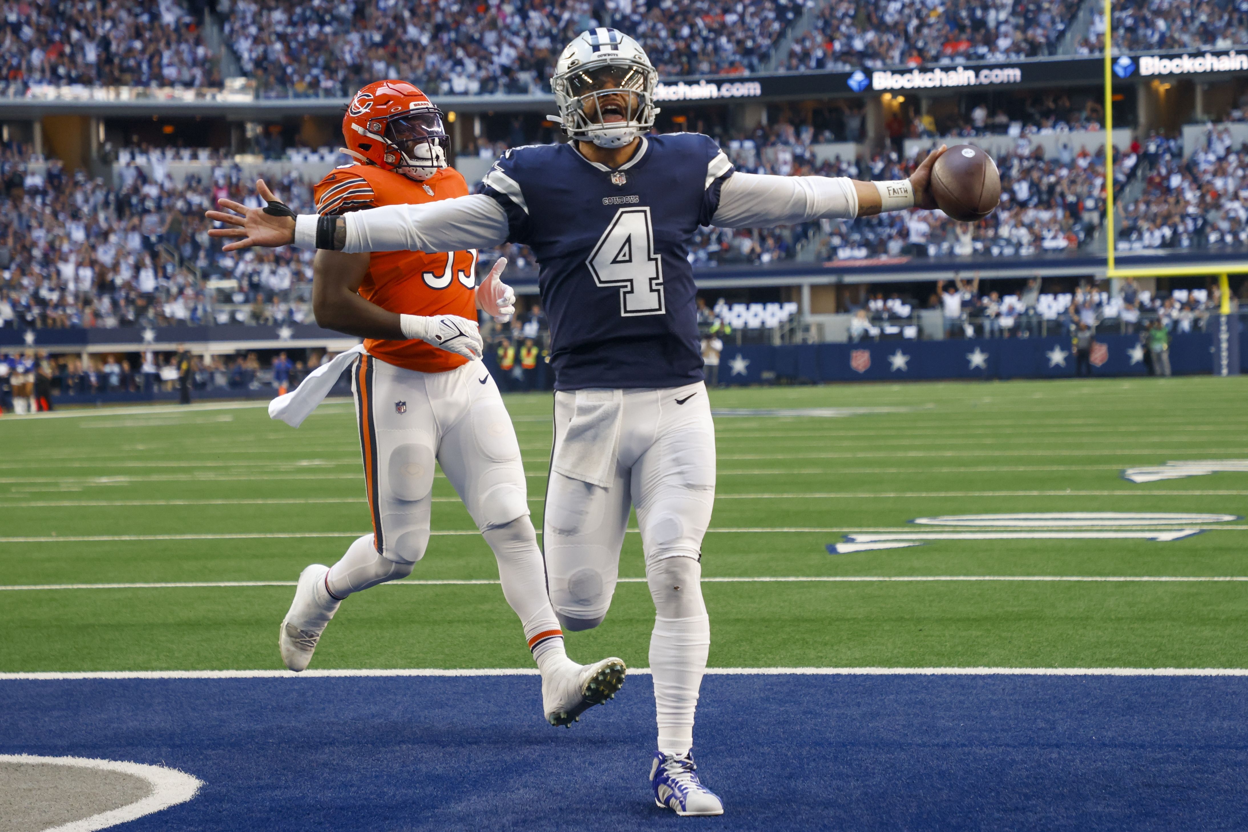 Blockchain.com Inks Deal with Dallas Cowboys' Quarterback Dak Prescott - PC  Guide