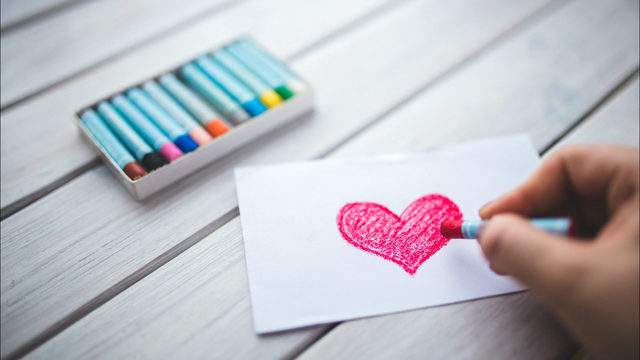 This little girl’s homemade Valentine’s Day cards are nothing short of iconic