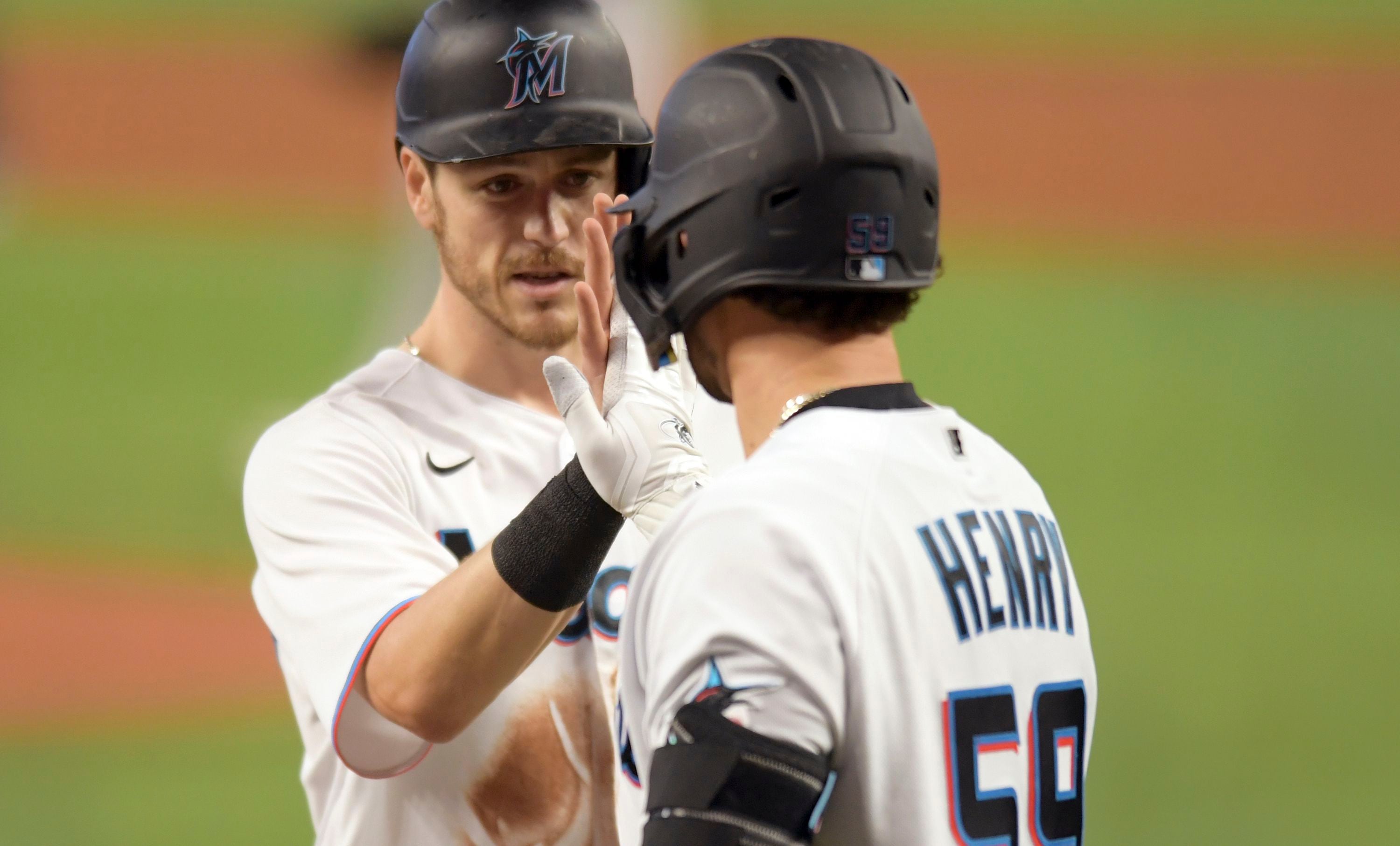 Madison Bumgarner ejected from Arizona Diamondbacks-Miami Marlins