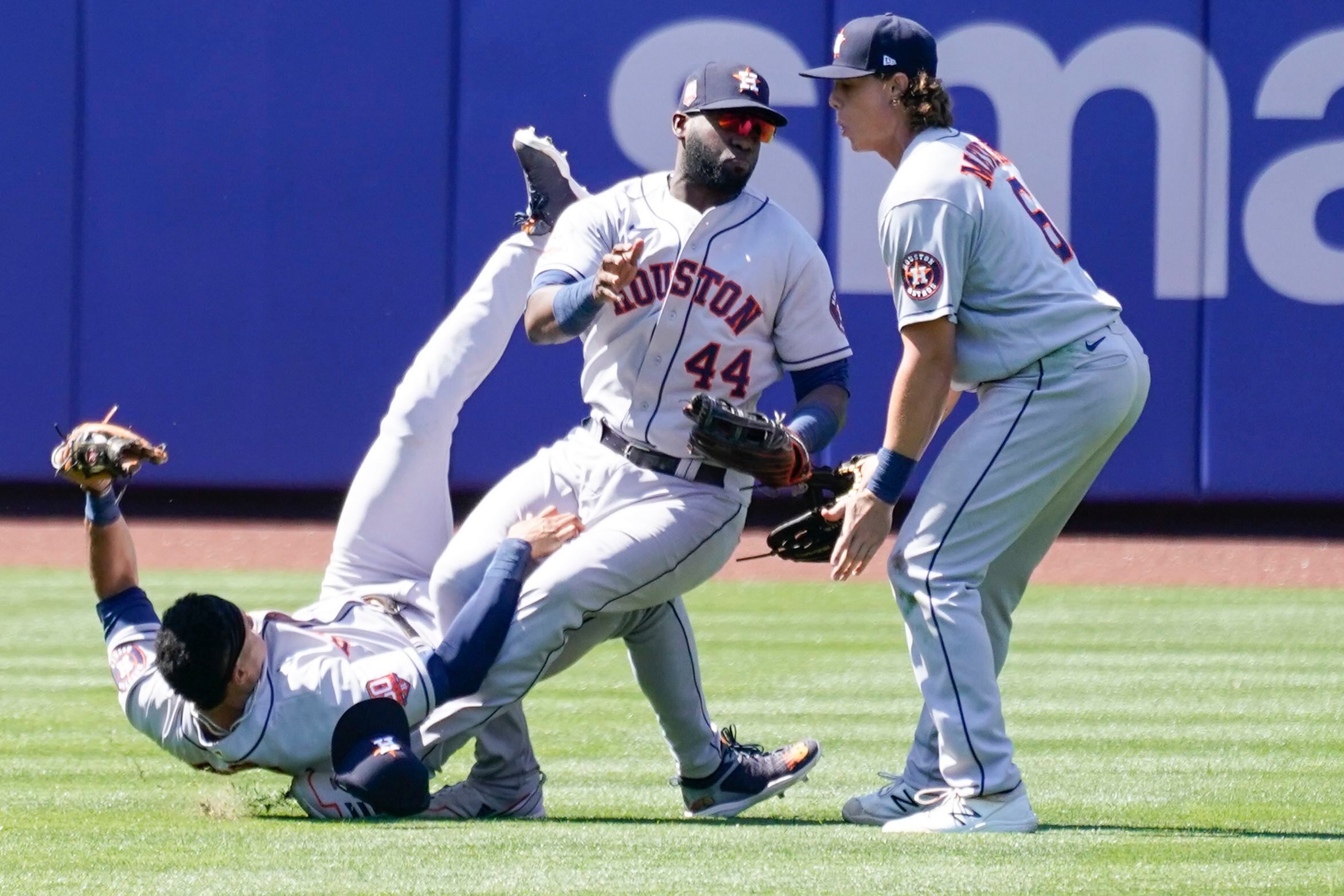 Astros' Jason Castro says oblique injury behind him