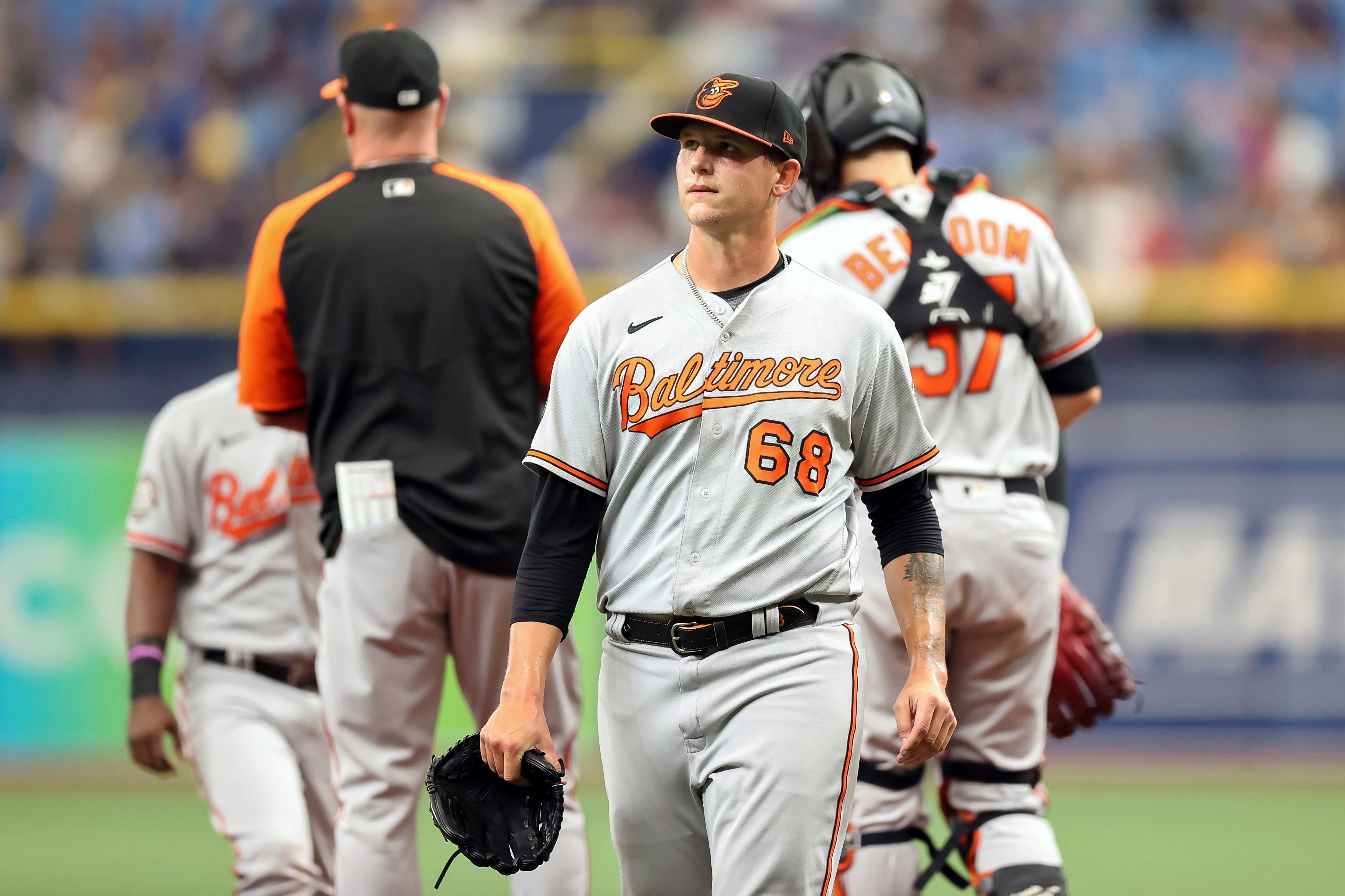 Orioles go a game up on Rays in AL East, win 8-0