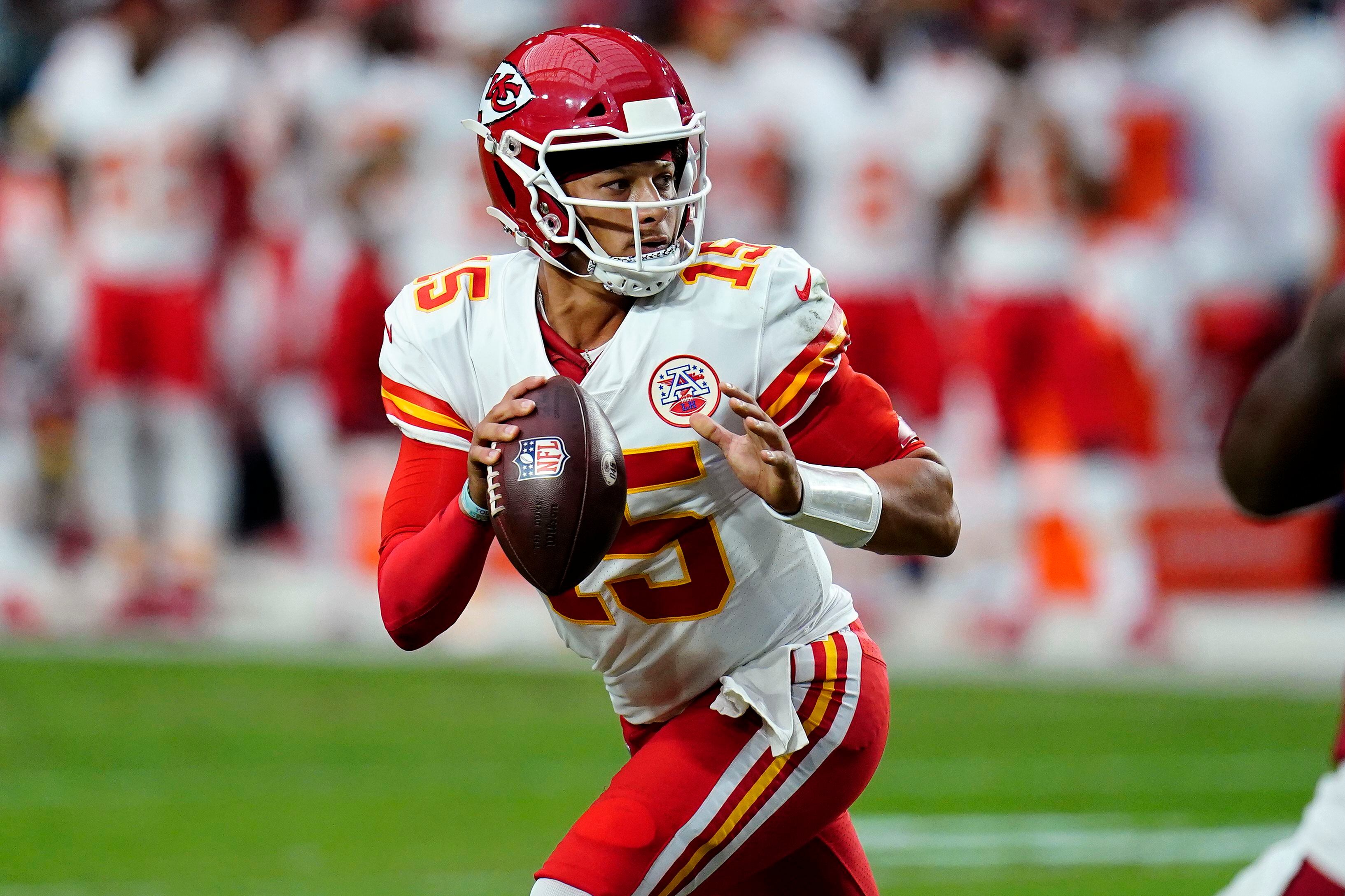 Mahomes 10 of 18 for 78 yards, Chiefs beat Cardinals 17-10