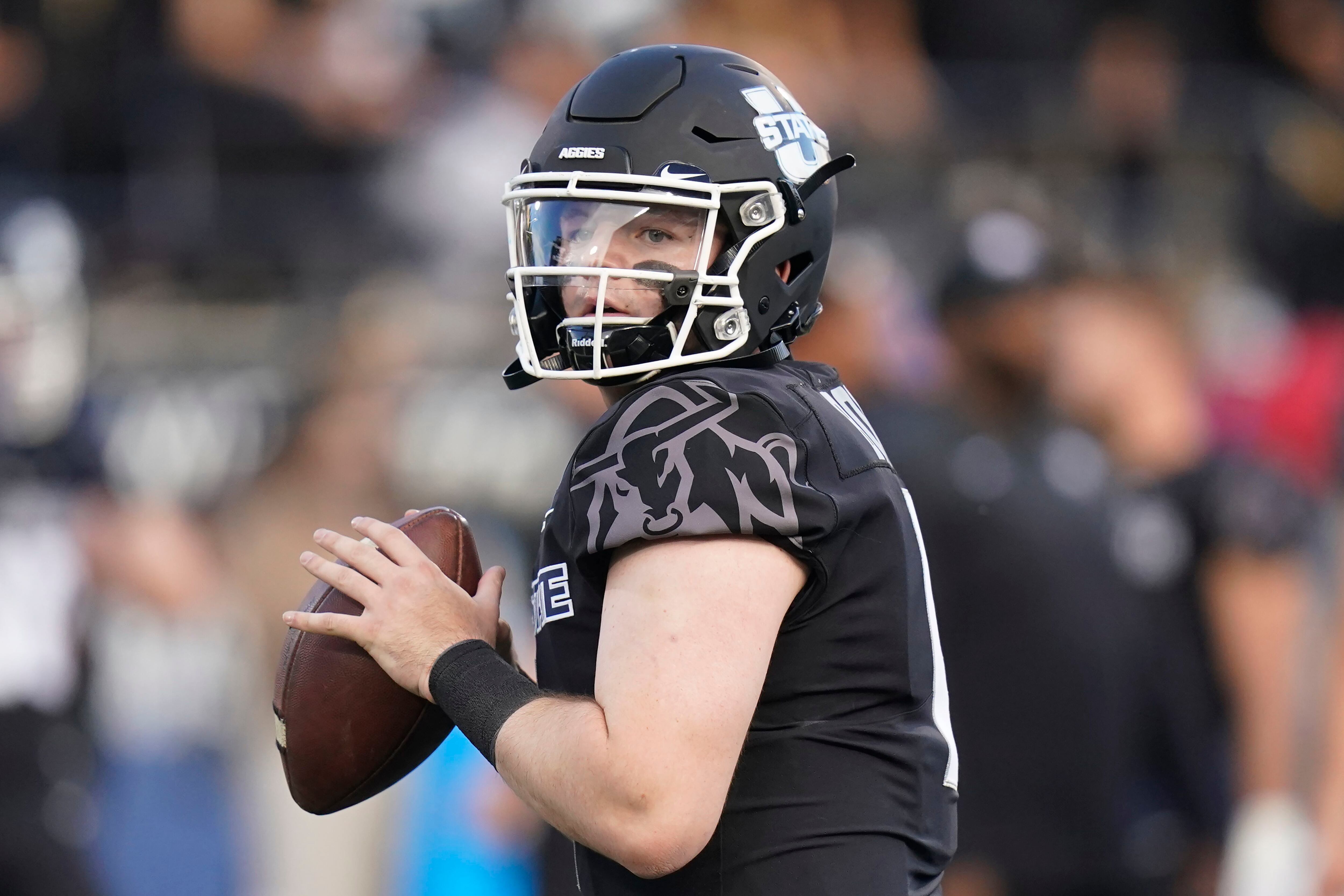 BYU running back Tyler Allgeier (25) takes knee during an NCAA college  football game against Virginia Saturday, Oct. 30, 2021, in Provo, Utah. (AP  Photo/George Frey Stock Photo - Alamy