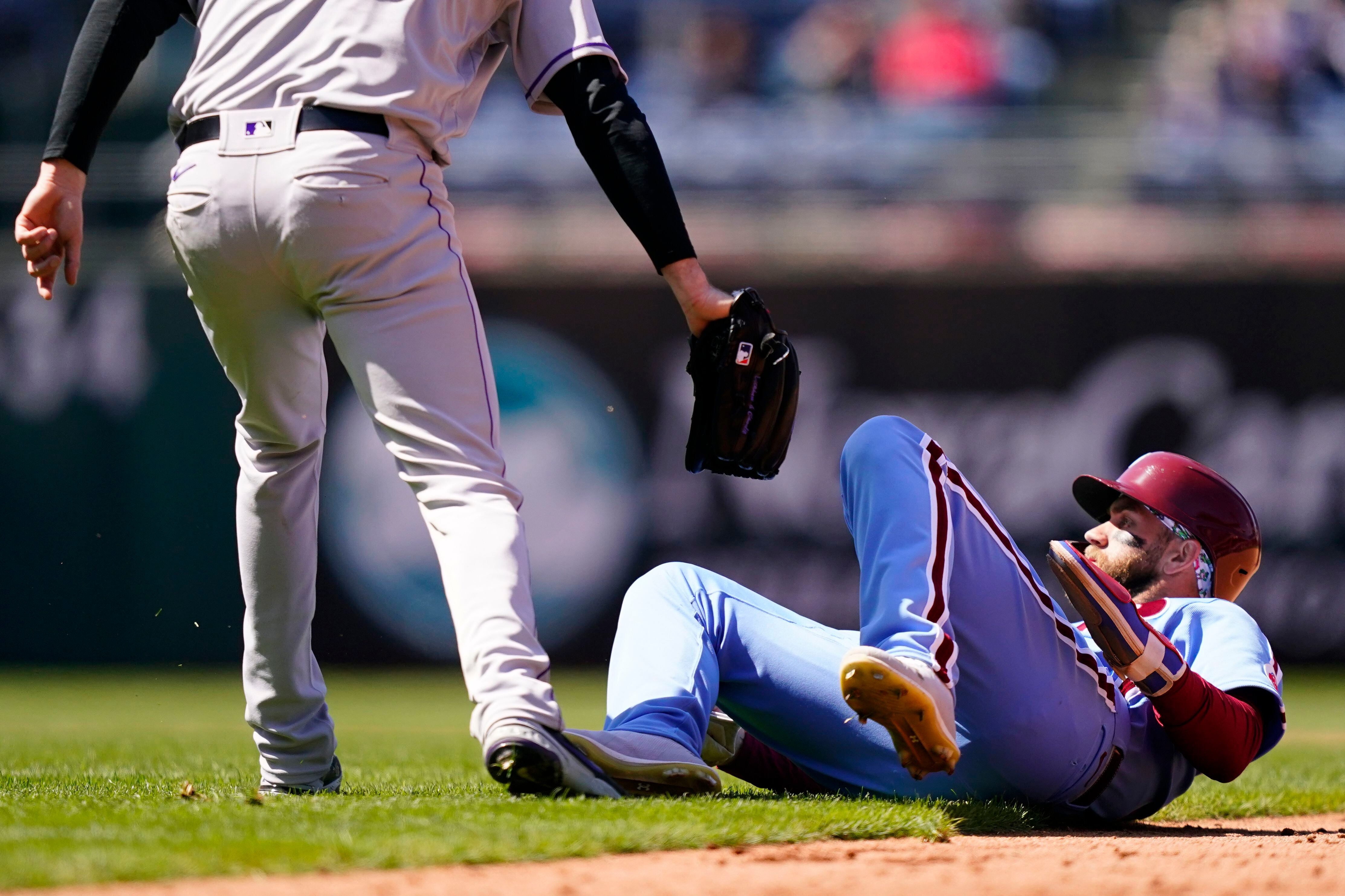 Phillies finish 4-game sweep of Rockies behind ace Wheeler