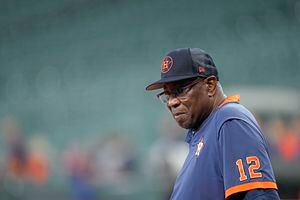 Dusty Baker has hilarious reaction to Astros' mask rules being lifted