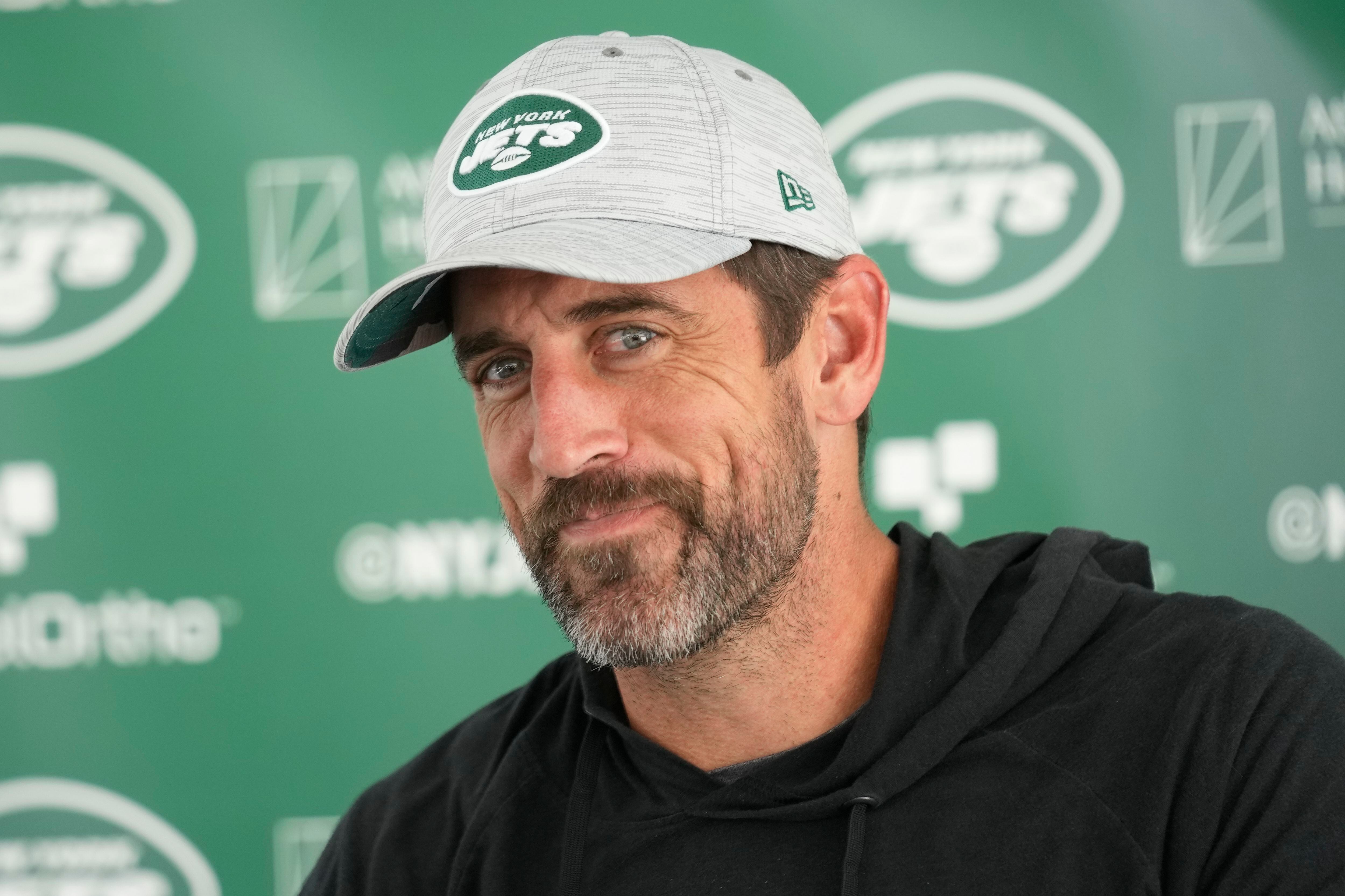 Aaron Rodgers caps brief New York Jets preseason debut with