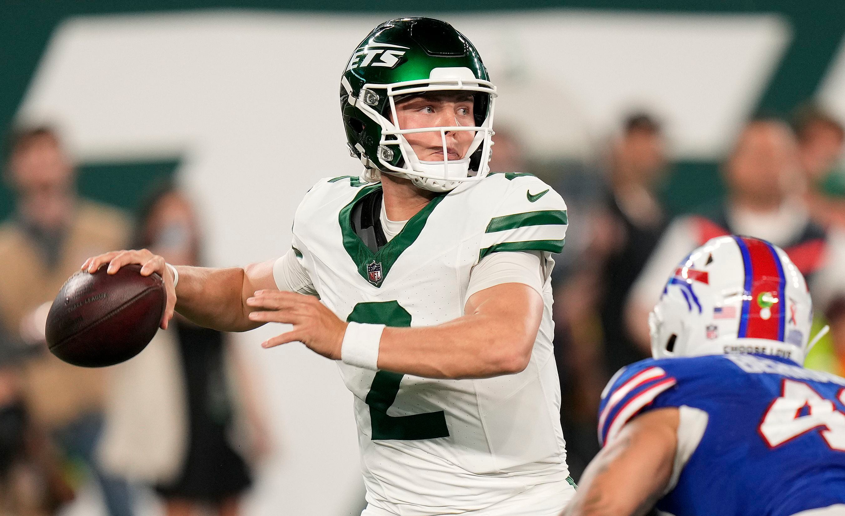 NFL Week 1 Monday Night Football live tracker: Jets stun Bills in OT after  Aaron Rodgers carted off in opening drive