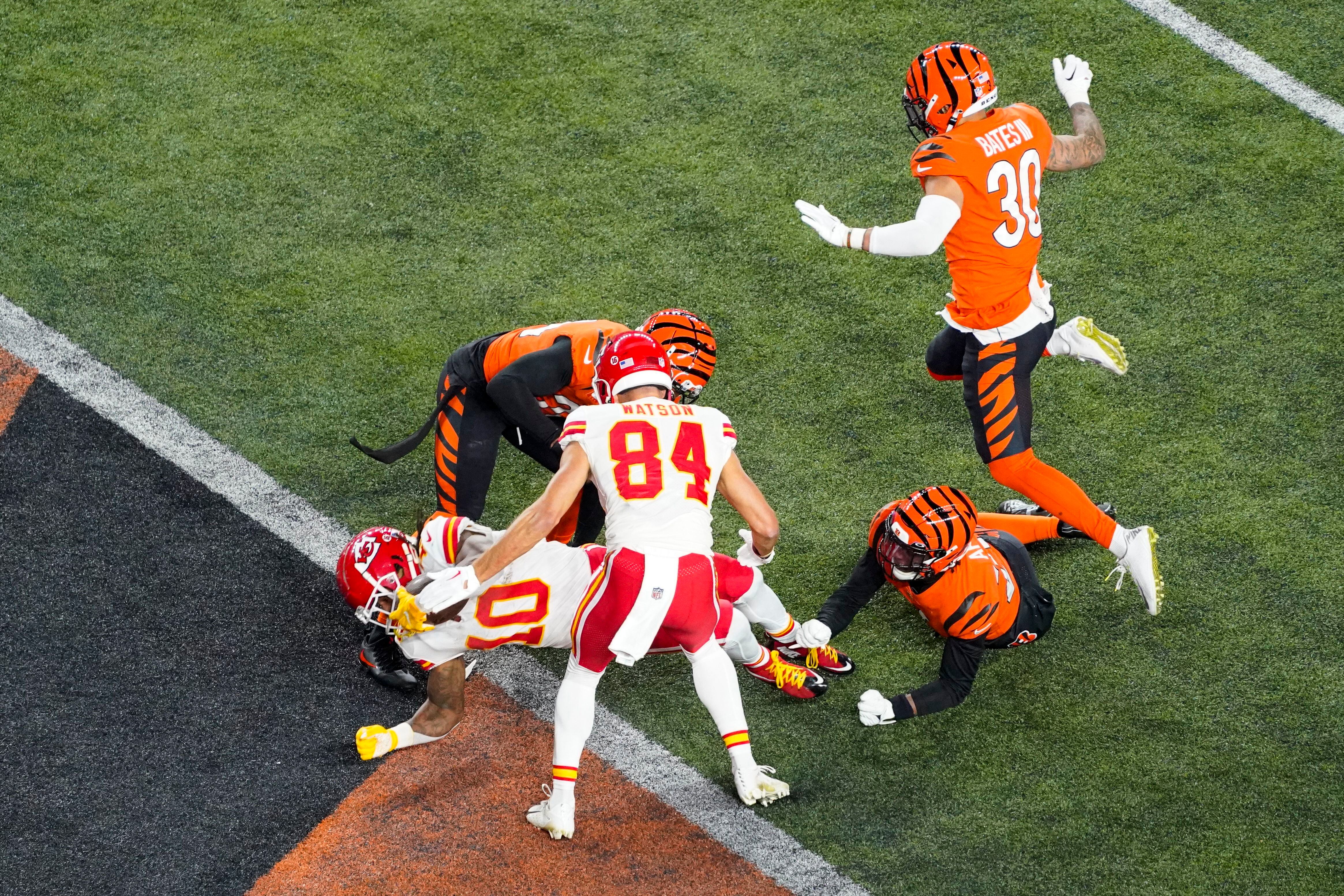 Chiefs News: The Chiefs believed that Joe Mixon fumbled on final drive -  Arrowhead Pride