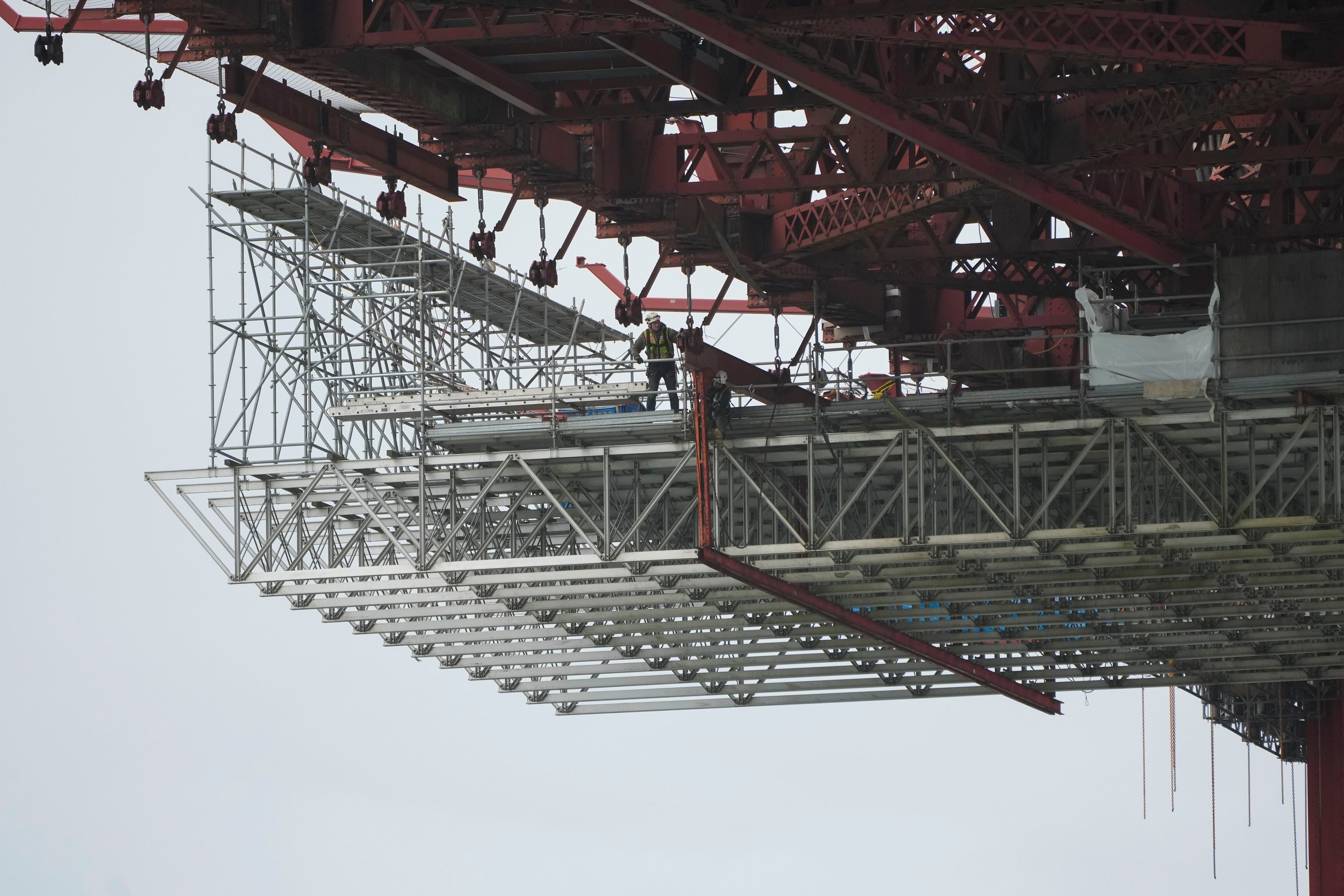 San Francisco installs nets to stop suicides off Golden Gate Bridge – NBC  Connecticut