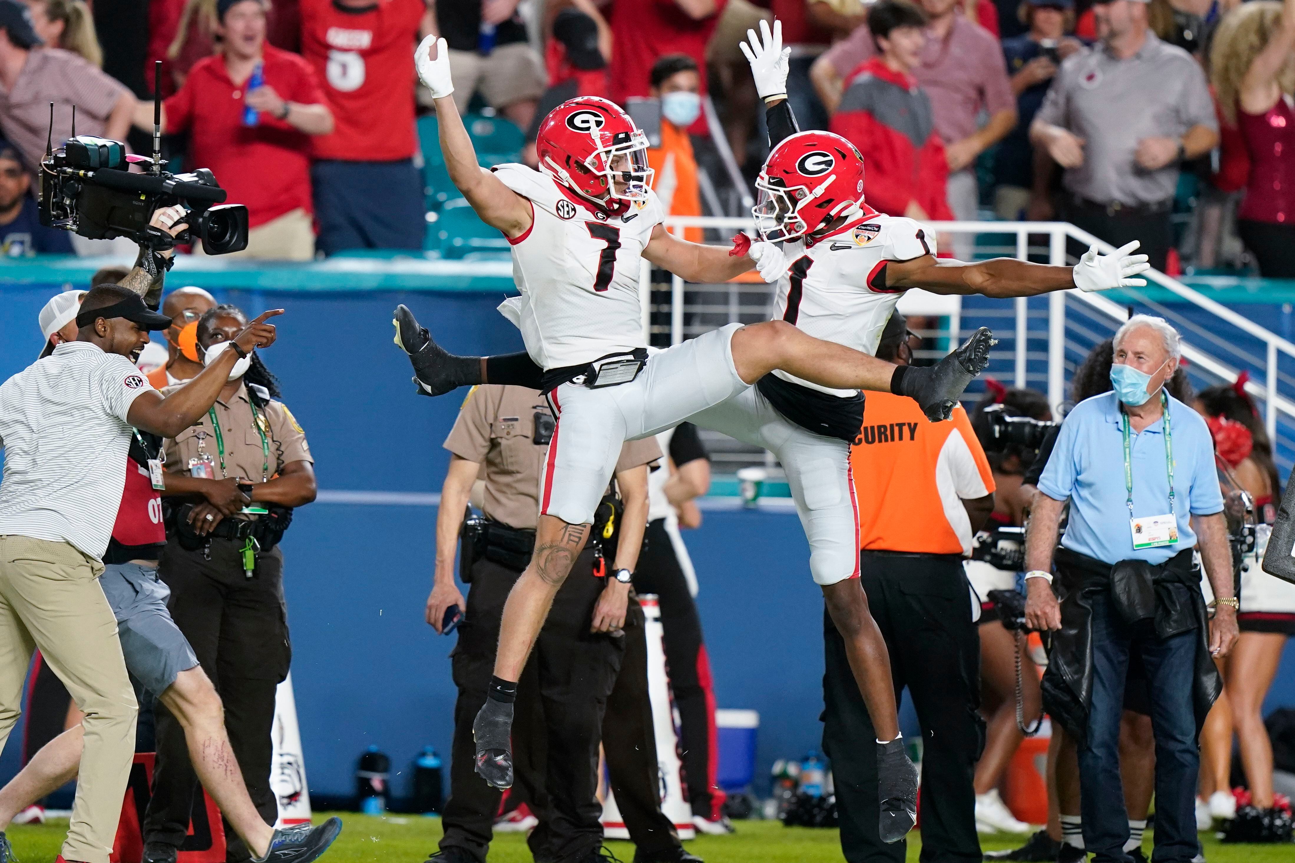 Georgia faces Heisman Trophy runner-up Aidan Hutchinson in Orange Bowl